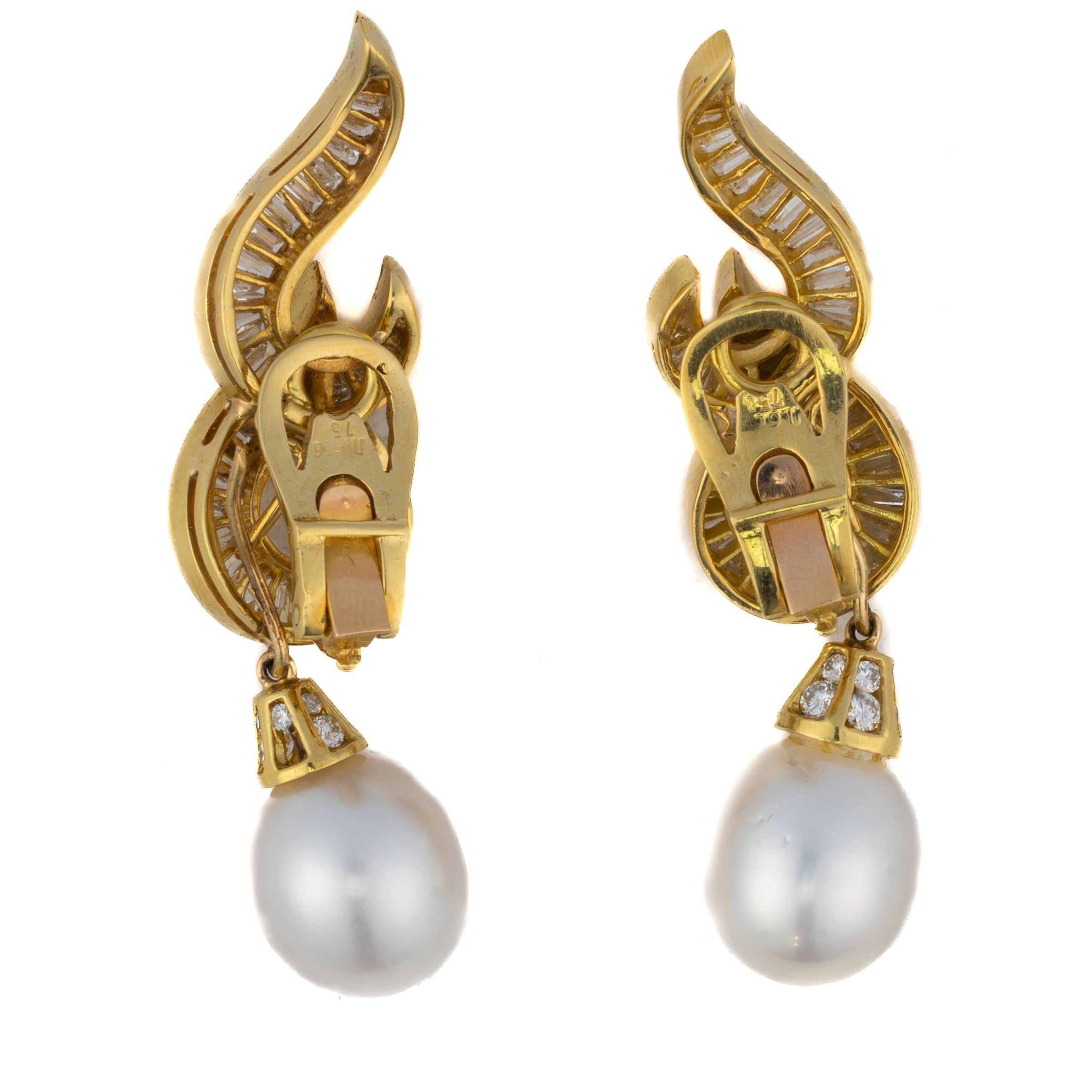 Taille baguette Boucles d'oreilles de jour en diamant baguette et perles amovibles en vente