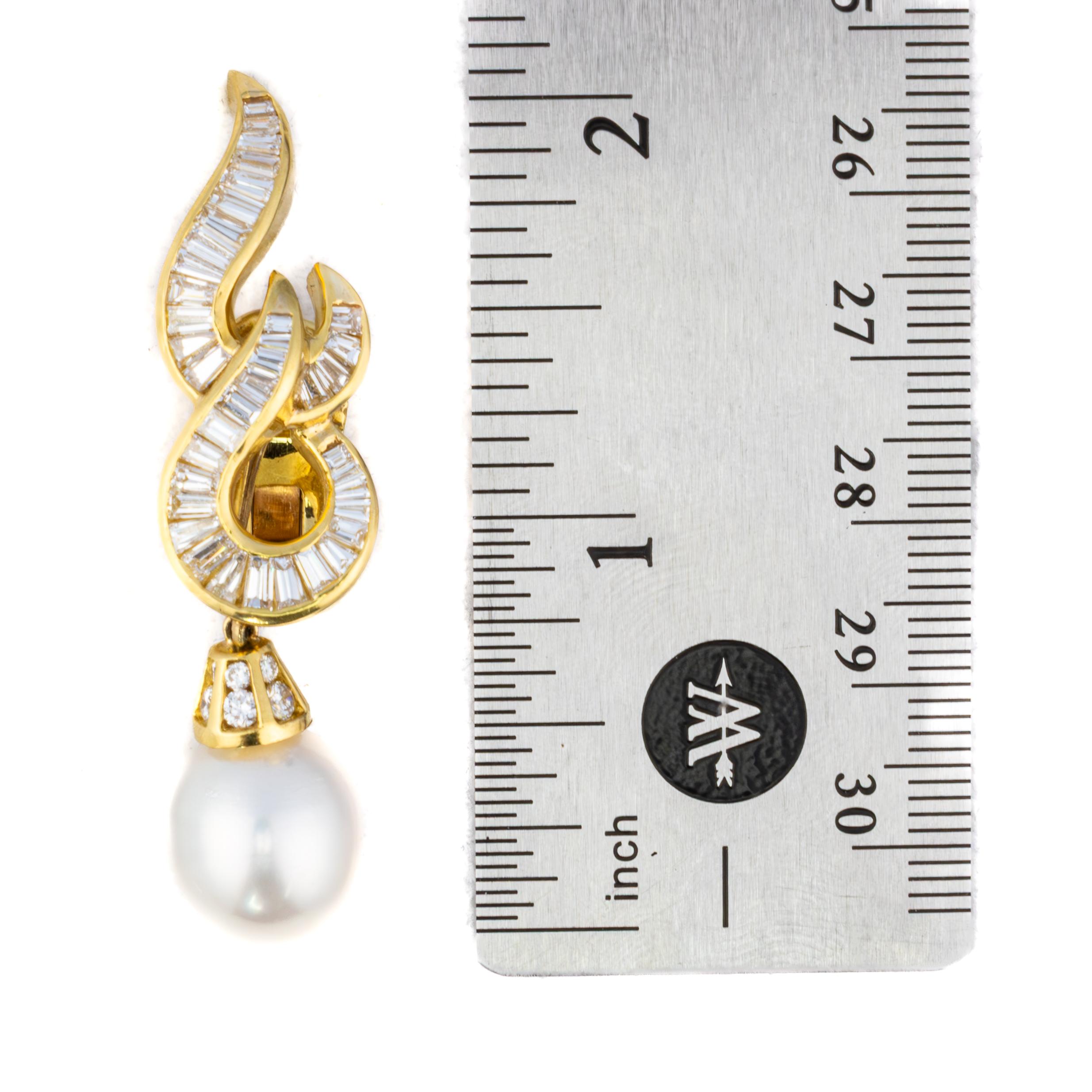 Boucles d'oreilles de jour en diamant baguette et perles amovibles Excellent état - En vente à New York, NY