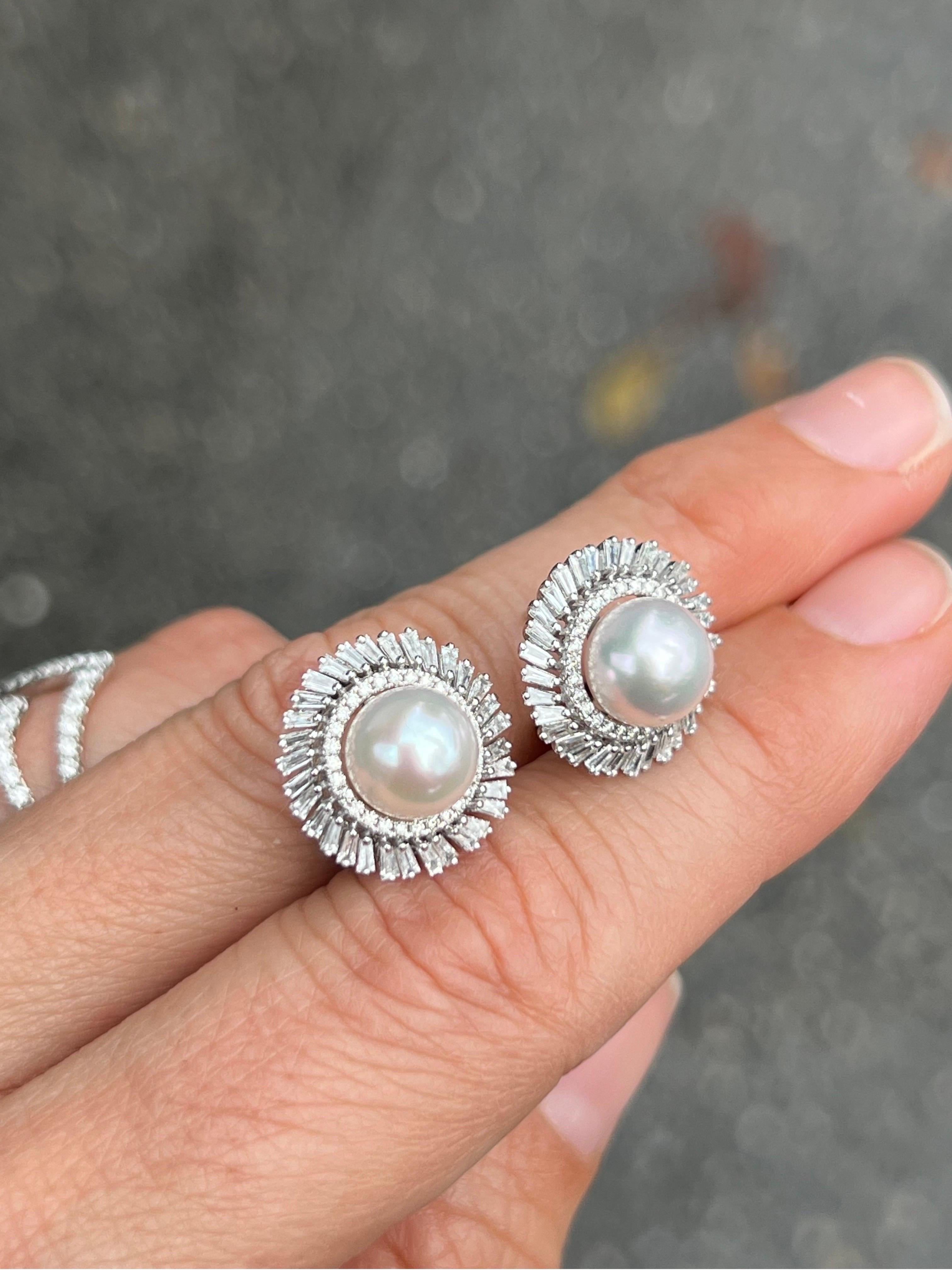 Braut-Cocktail-Ohrringe mit Baguette-Diamant und Perle (Zeitgenössisch) im Angebot