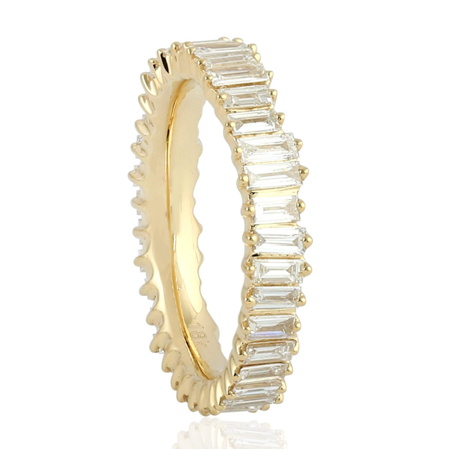 Artisan Baguette Diamond Band Ring Made In 18k Yellow Gold For Sale