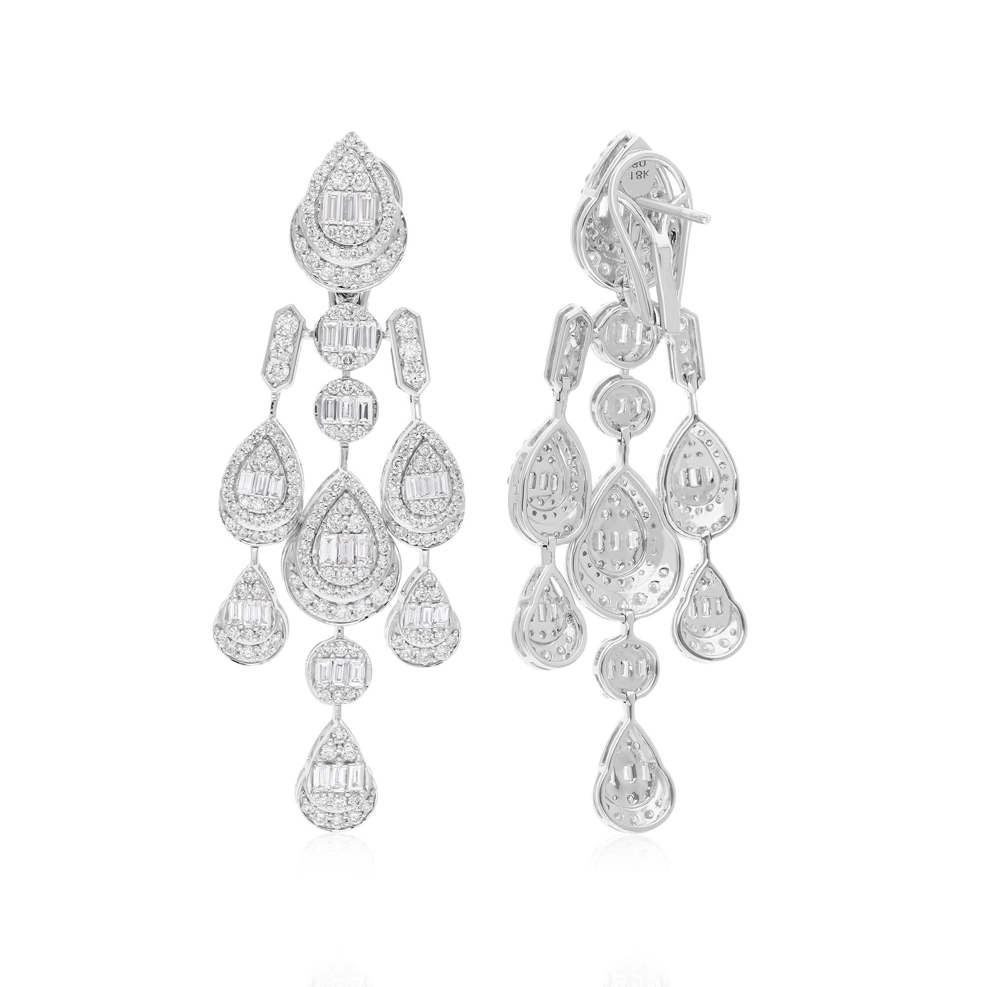 Segui la vetrina di Spectrum Jewels per vedere le ultime collezioni e i pezzi esclusivi. Spectrum Jewels è orgoglioso di essere considerato un Top Seller su 1stdibs con recensioni a 5 stelle da parte dei clienti. Tutti gli articoli da noi prodotti