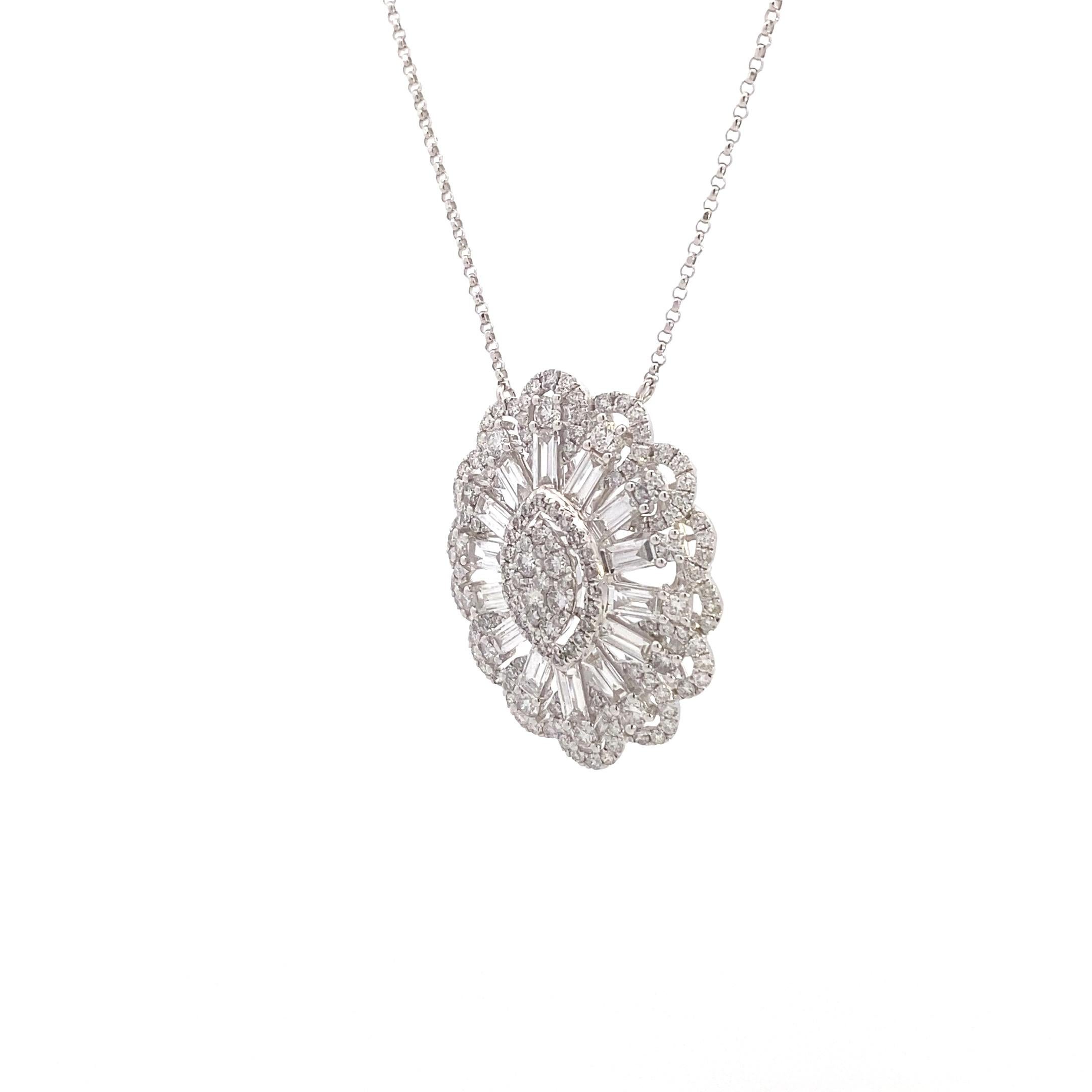 Moderno Maurice Fine Jewelry - Ciondolo a grappolo con diamante Baguette in vendita