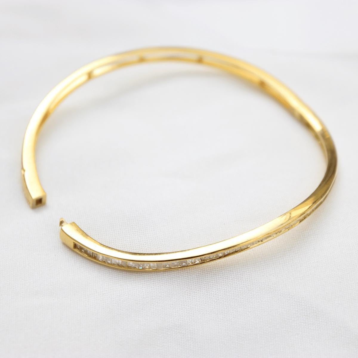 Baguette-Diamant Eternity-Armband aus 14k massivem Gold (zertifiziert) (Baguetteschliff) im Angebot