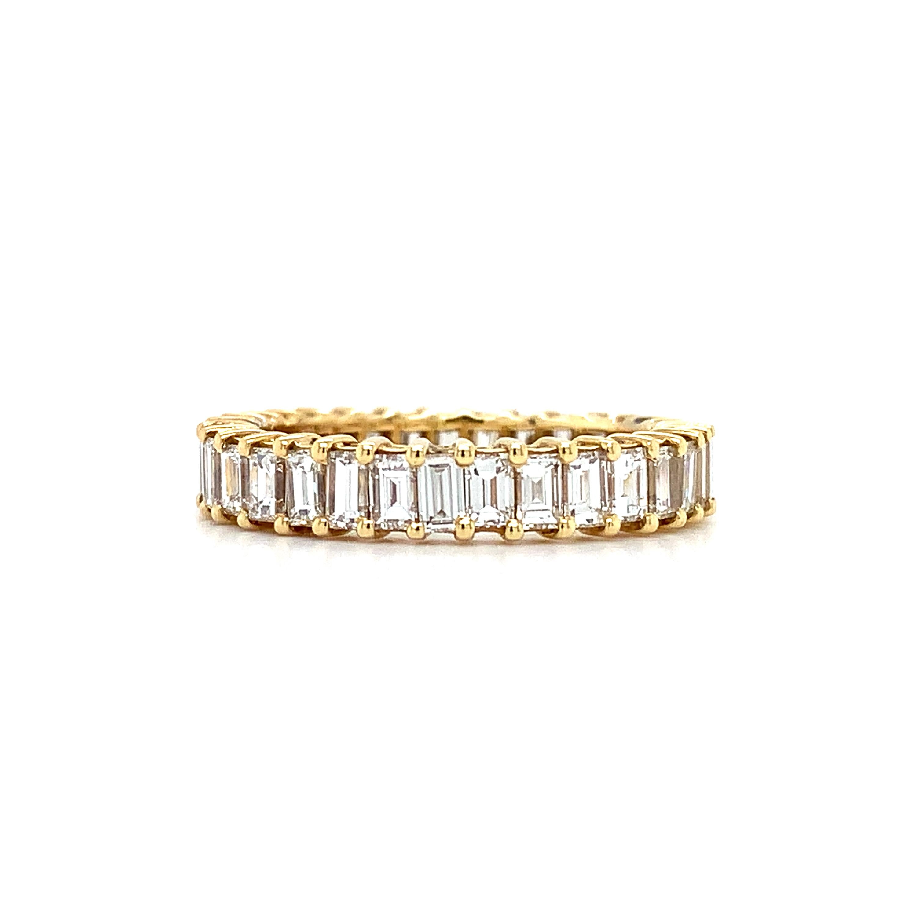 Baguette Cut Baguette diamond full eternity engagement wedding ring 18k yellow gold For Sale