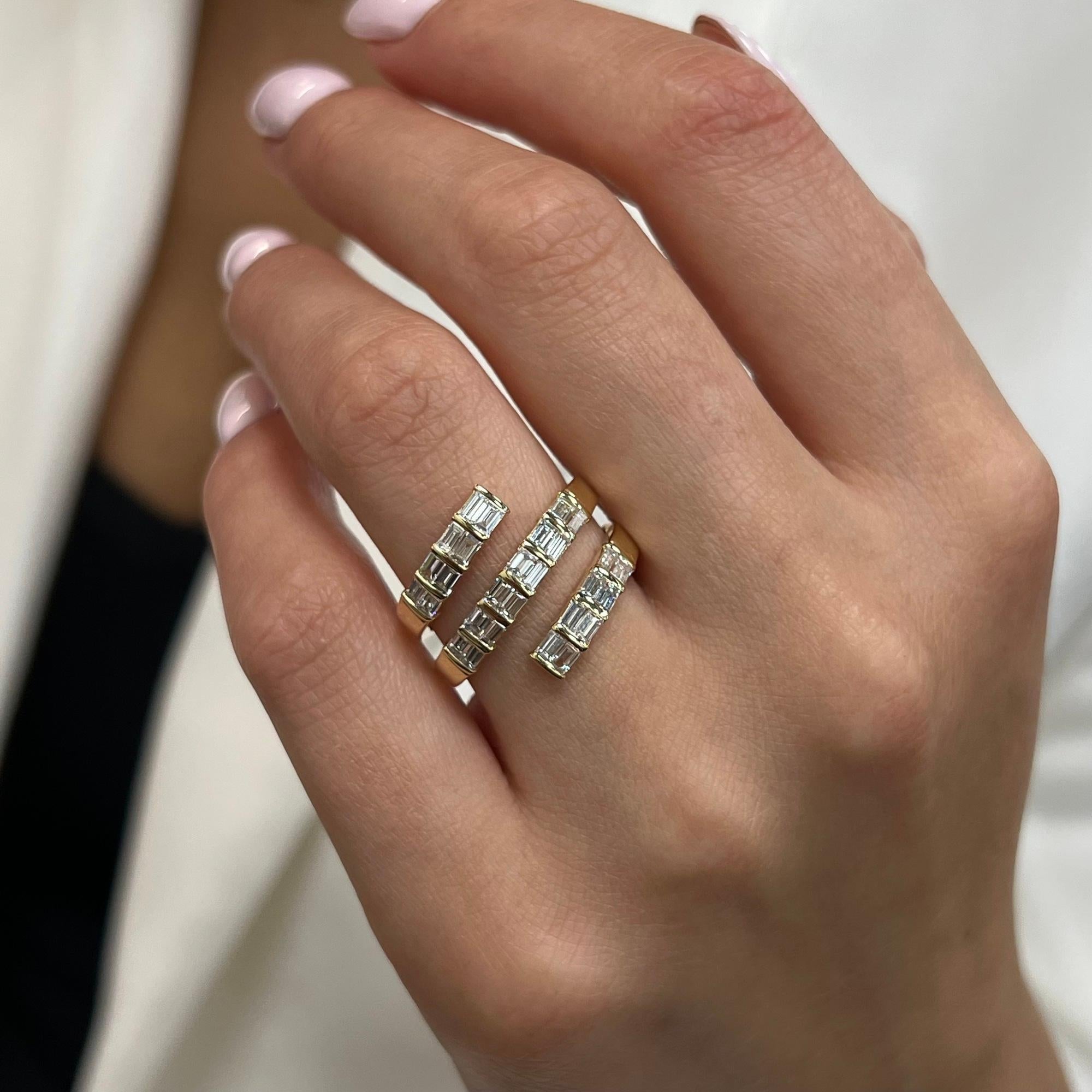 Baguette Diamond Multi Row Spiral Ring 18K Yellow Gold 1.20Cttw In New Condition For Sale In New York, NY