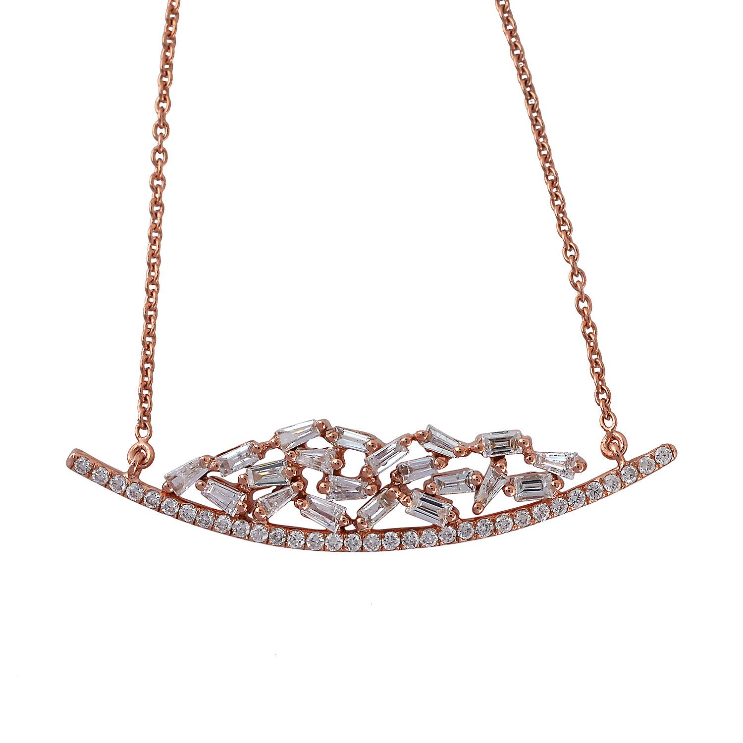 Artigiano Collana a catena con ciondolo con diamante Baguette in oro rosa 18 carati in vendita