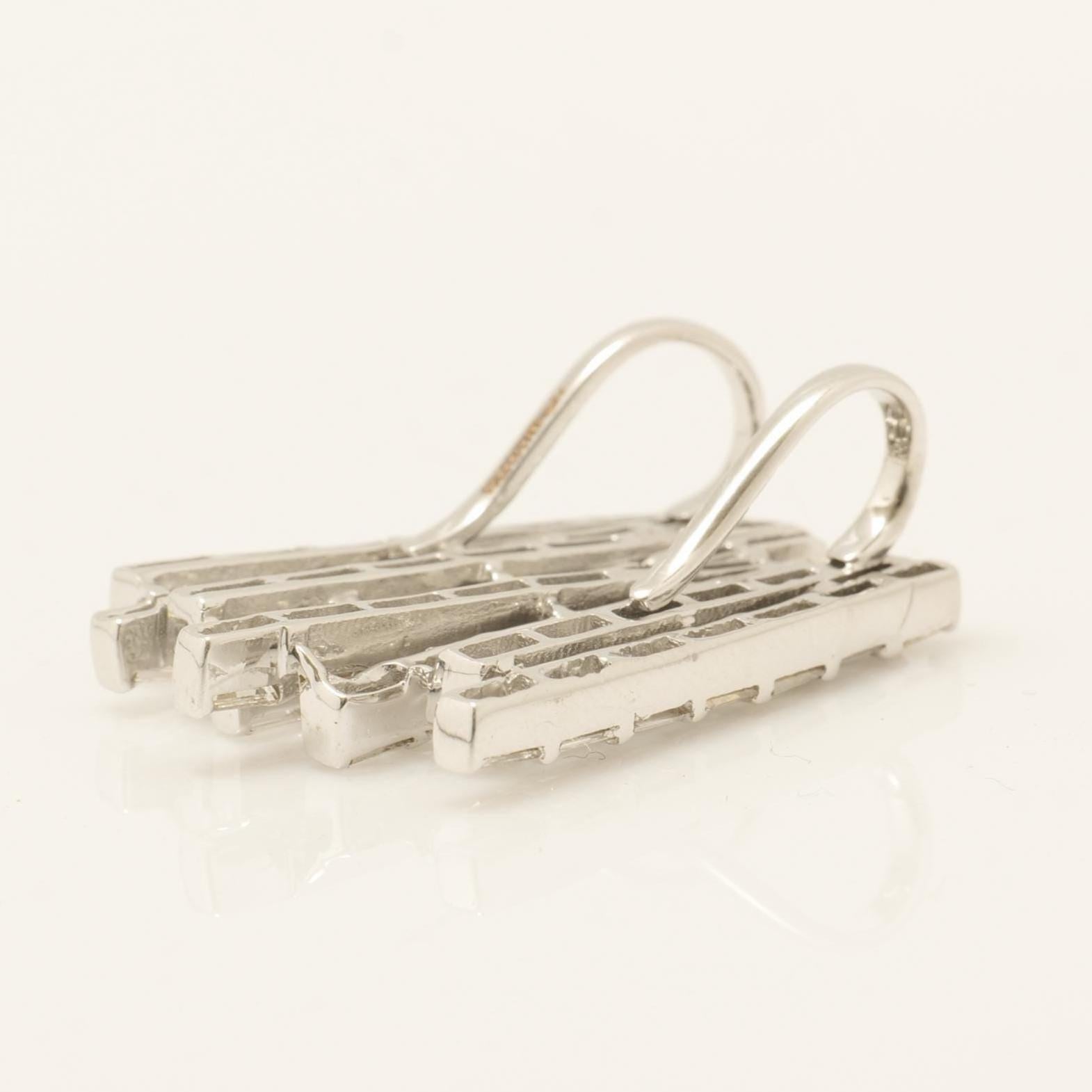 Pendentif en or massif 14k avec diamant baguette (certifié) en vente 2