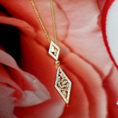 Baguette Diamond Rhombus Shaped Pendant Chain Necklace Made In 18k Yellow Gold