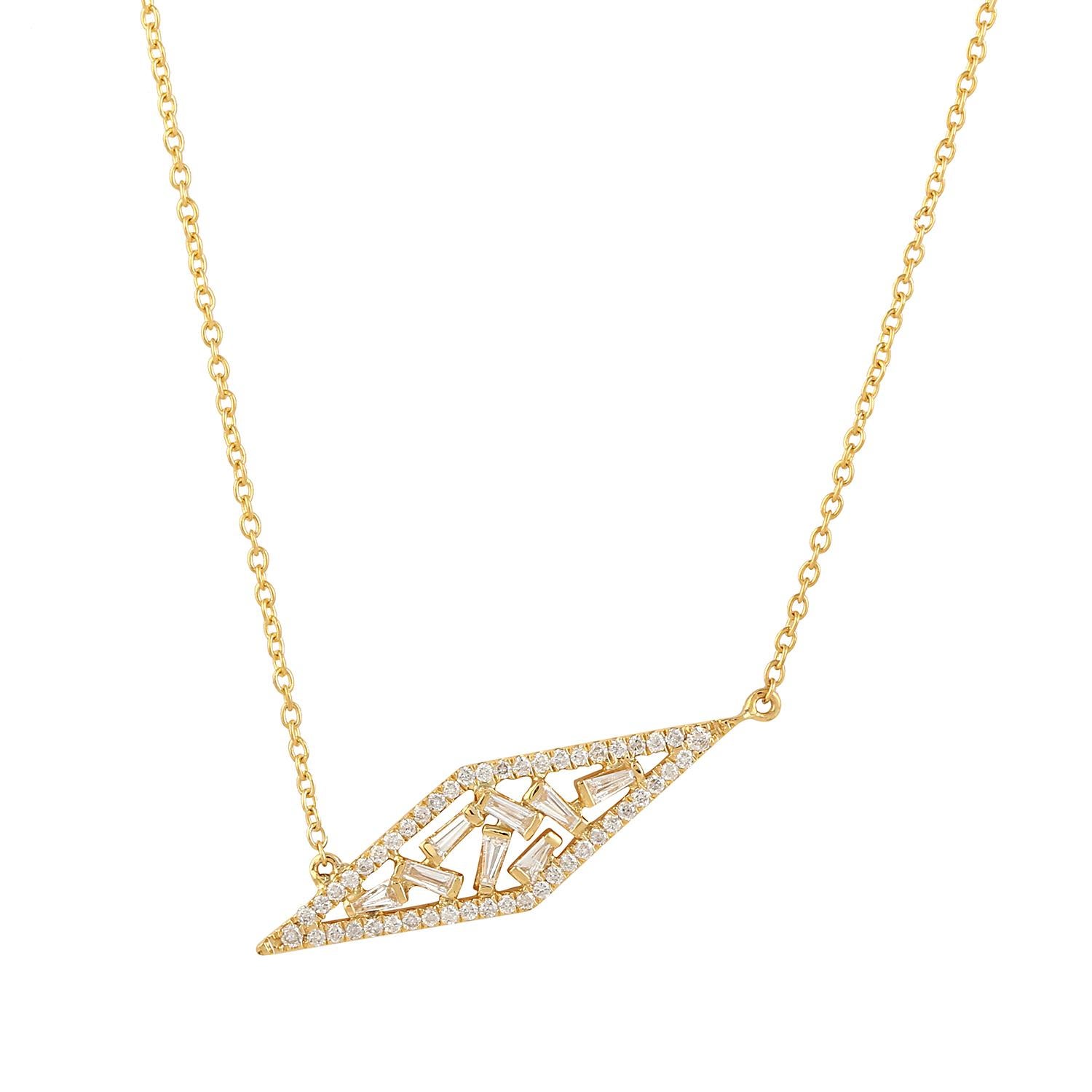 Taille mixte Chaîne collier pendentif en forme de losange en diamants baguettes et or jaune 18 carats en vente