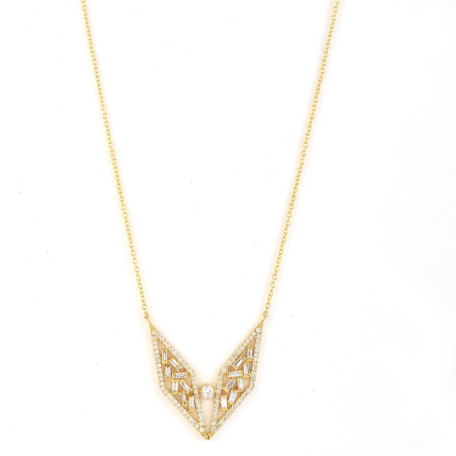 Taille mixte Collier pendentif jumeau en or jaune 18 carats avec diamants baguettes en forme de losange en vente