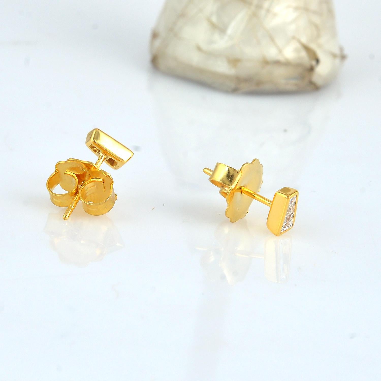18KT:1.836g,D:0.22ct, 