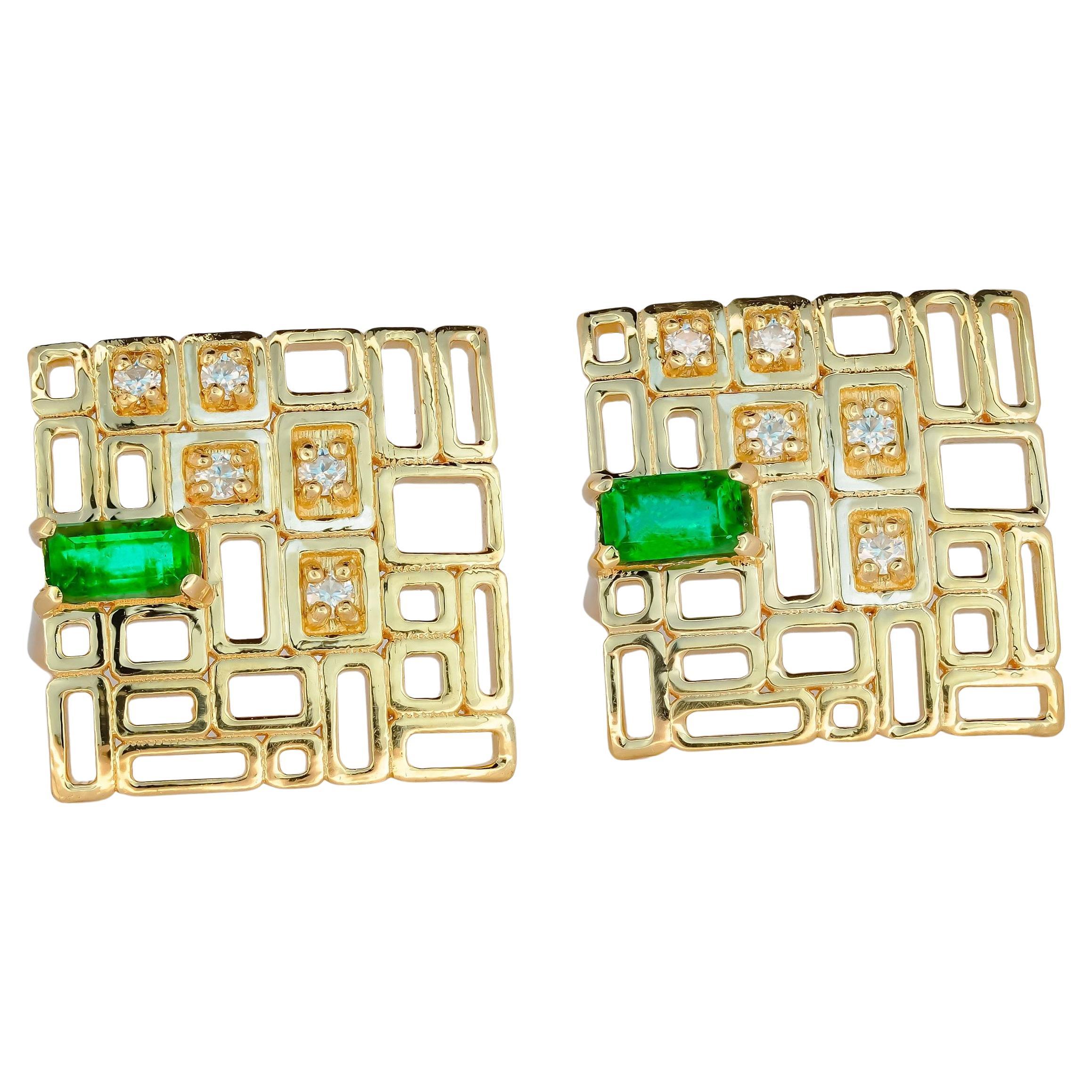 Baguette emerald earrings studs in 14k gold