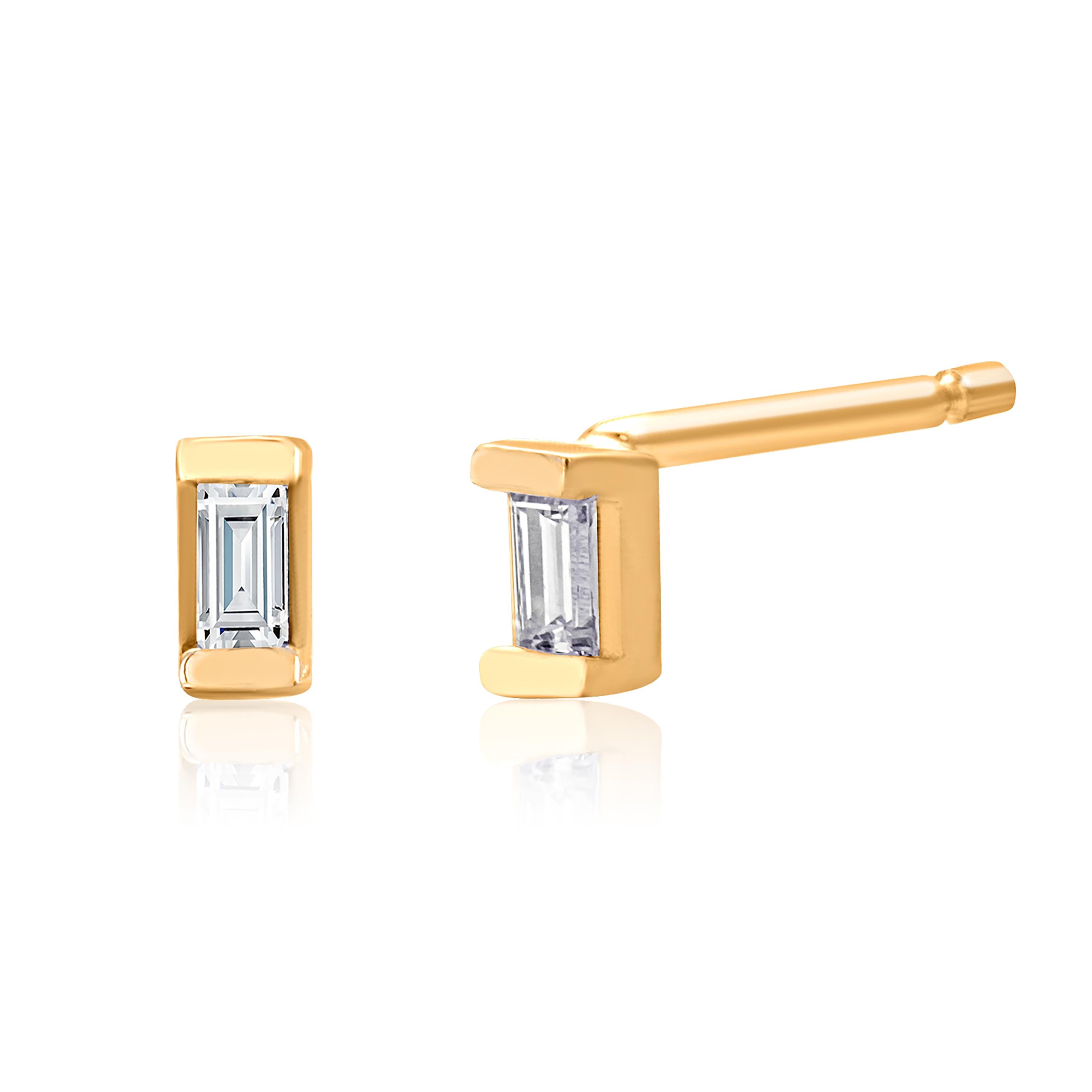 Baguette Emerald 0.20 Carat 14 Karat Yellow Gold 0.15 Inch Mini Stud Earrings  In New Condition In New York, NY