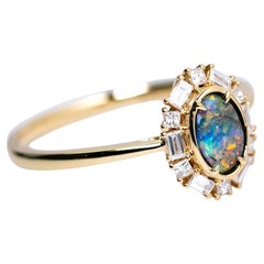 Anello di fidanzamento Baguette Halo Diamond Australian Boulder Opal Oro giallo 18 carati