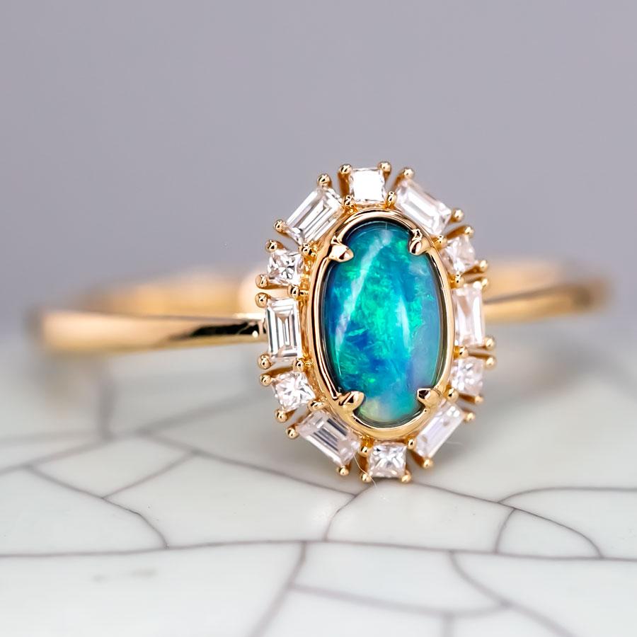 Baguette Halo Diamante Ópalo Negro Anillo de Compromiso Oro Amarillo 18K en Nuevo estado para la venta en Suwanee, GA