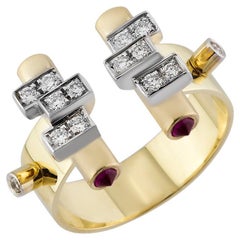 Bague baguette en or jaune 14 carats Alessa avec diamants et cabochon de rubis