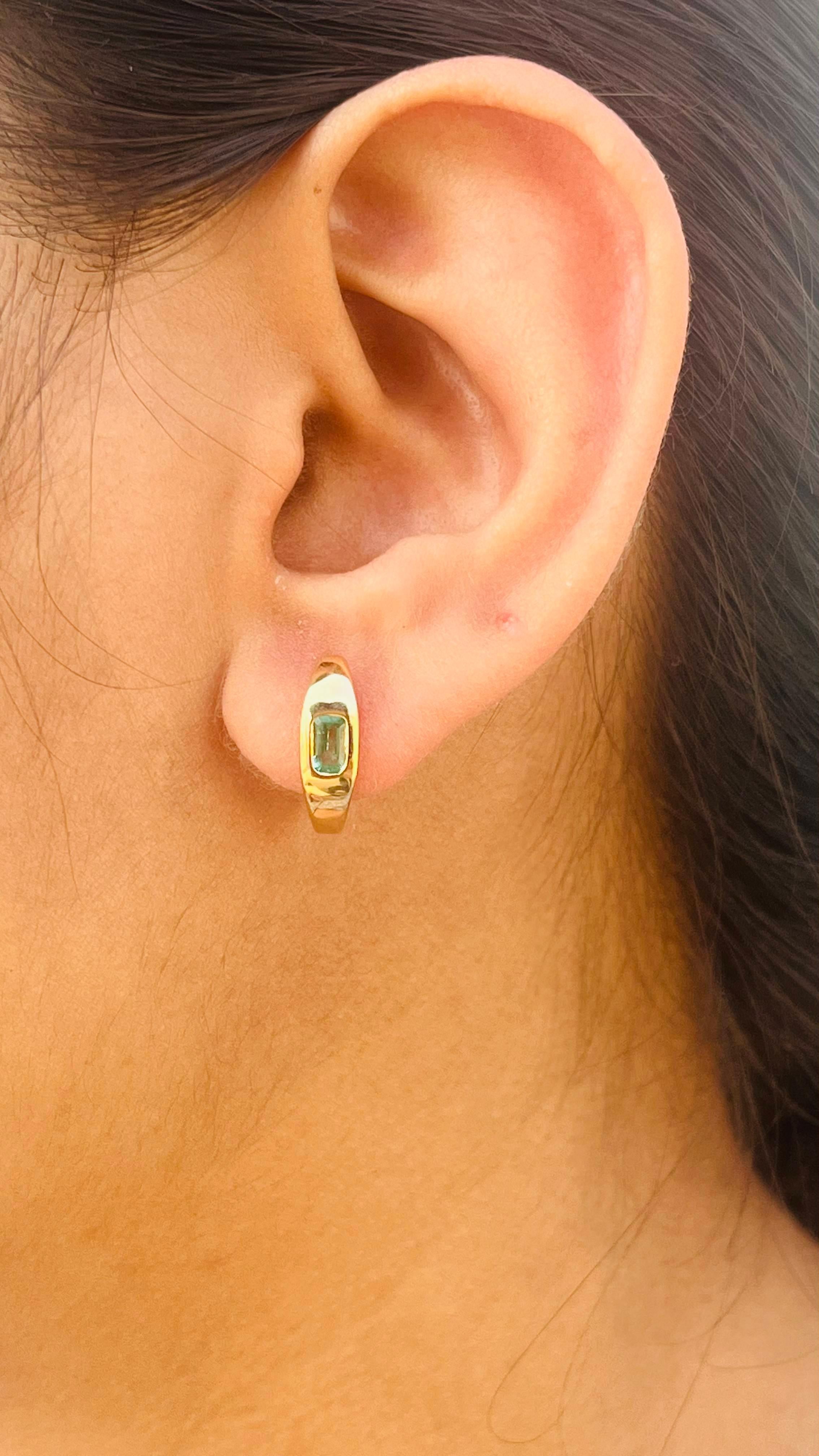 Modern Baguette Natural Emerald Studded Dome Huggie Earrings in 14kt Solid Yellow Gold For Sale