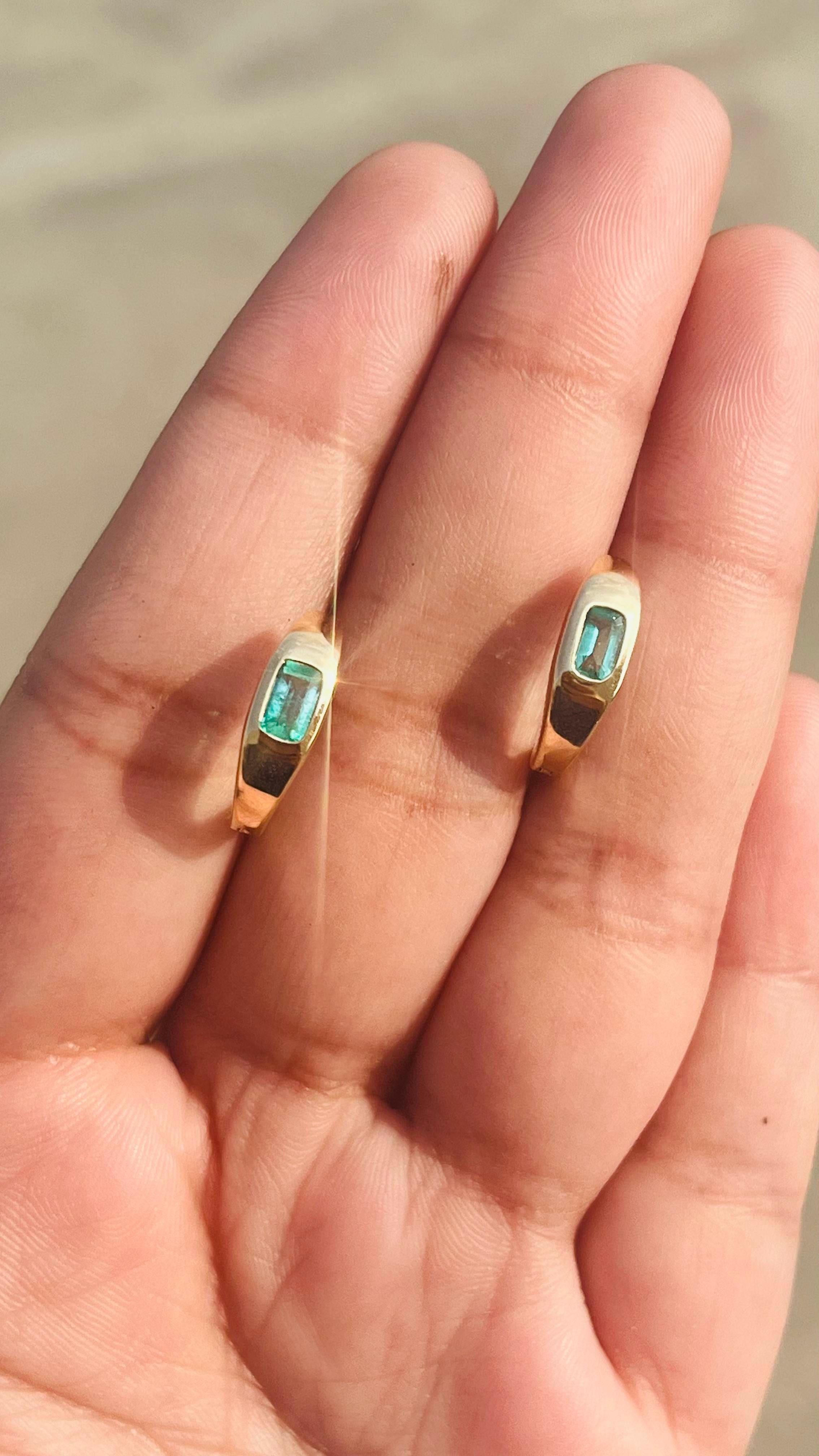 Baguette Natural Emerald Studded Dome Huggie Earrings in 14kt Solid Yellow Gold In New Condition For Sale In New York, NY