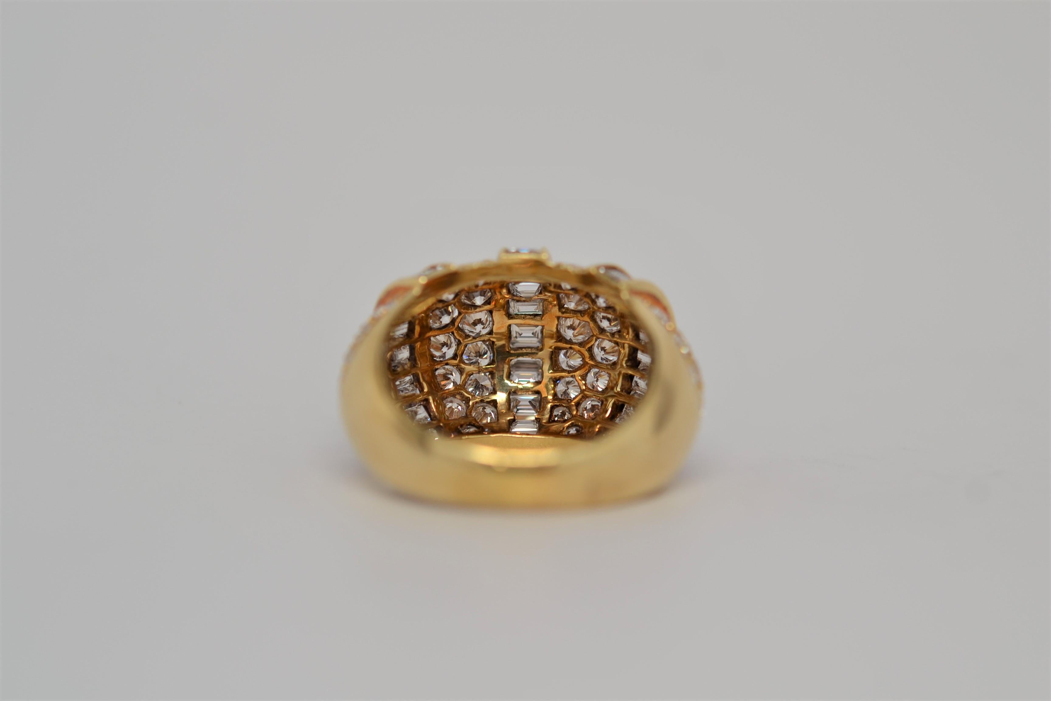 Baguette & Round Brilliant Cut Diamond Ring Set in 18K Yellow Gold, 5.55 Carats For Sale 3