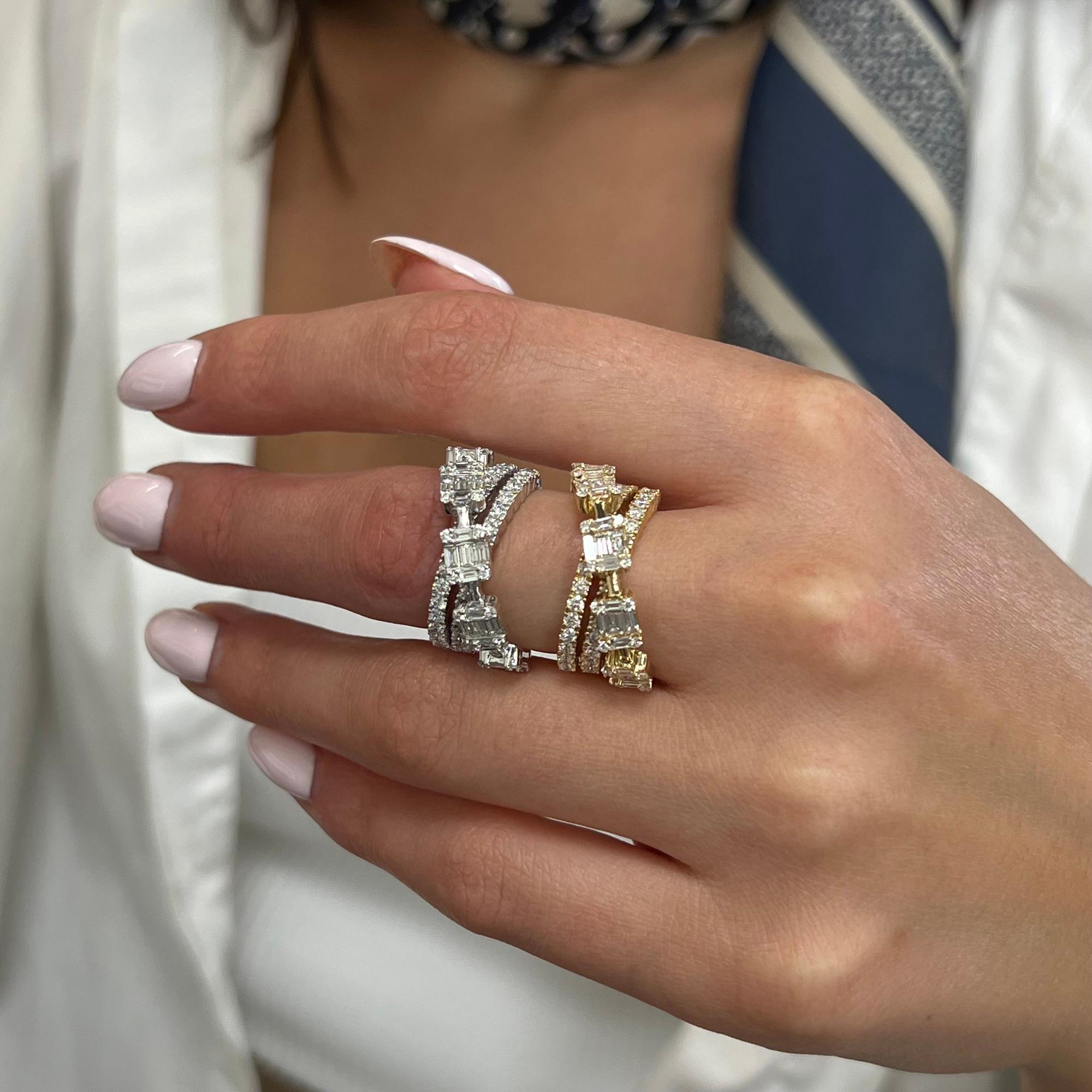 Bague croisée en or jaune 18 carats avec diamants taille baguette et ronde (1,93 ct. pt.) Taille 6,5 Pour femmes en vente