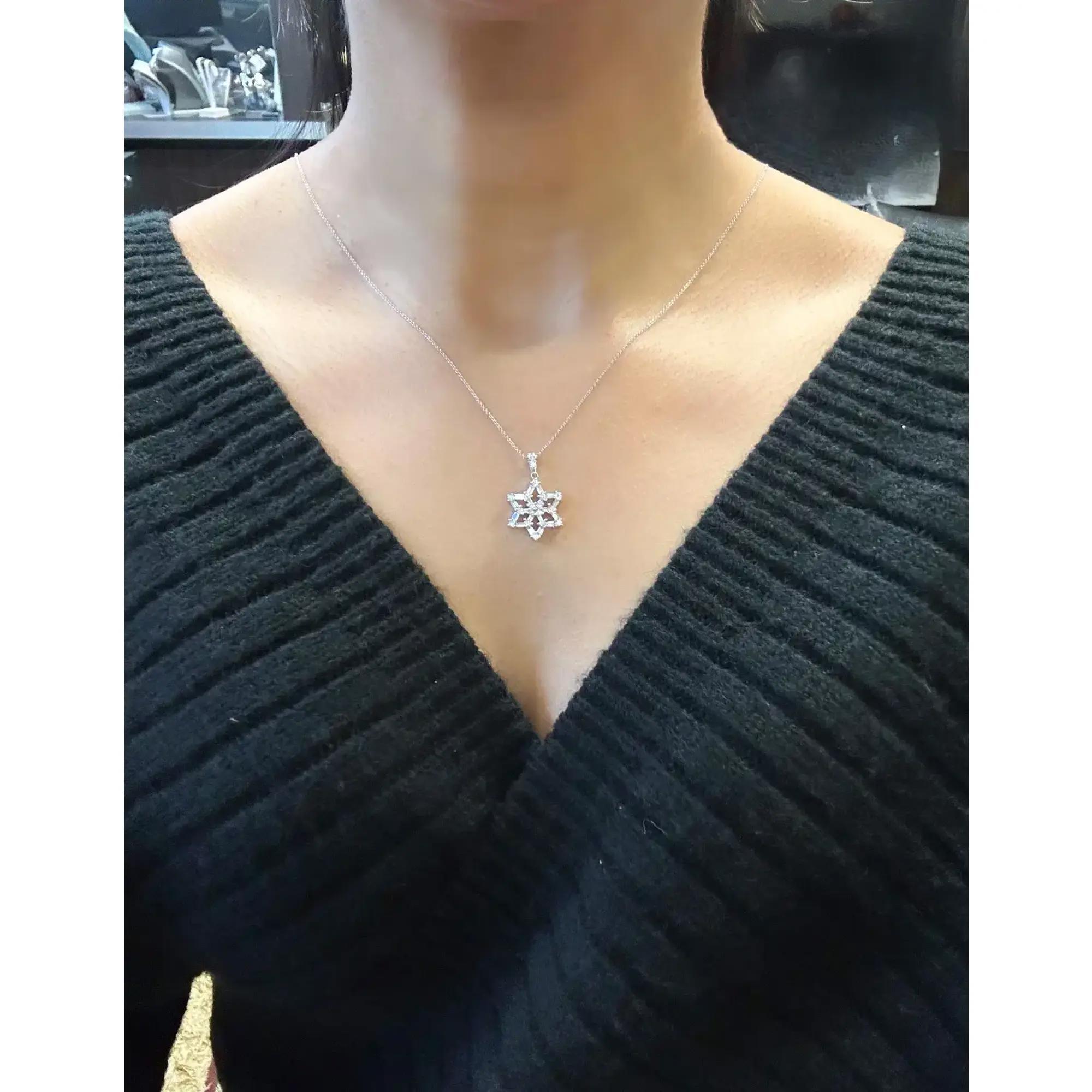 Women's or Men's Baguette & Round Cut Diamond Floral Pendant Necklace 18K White Gold 1.20Ctw 16in For Sale