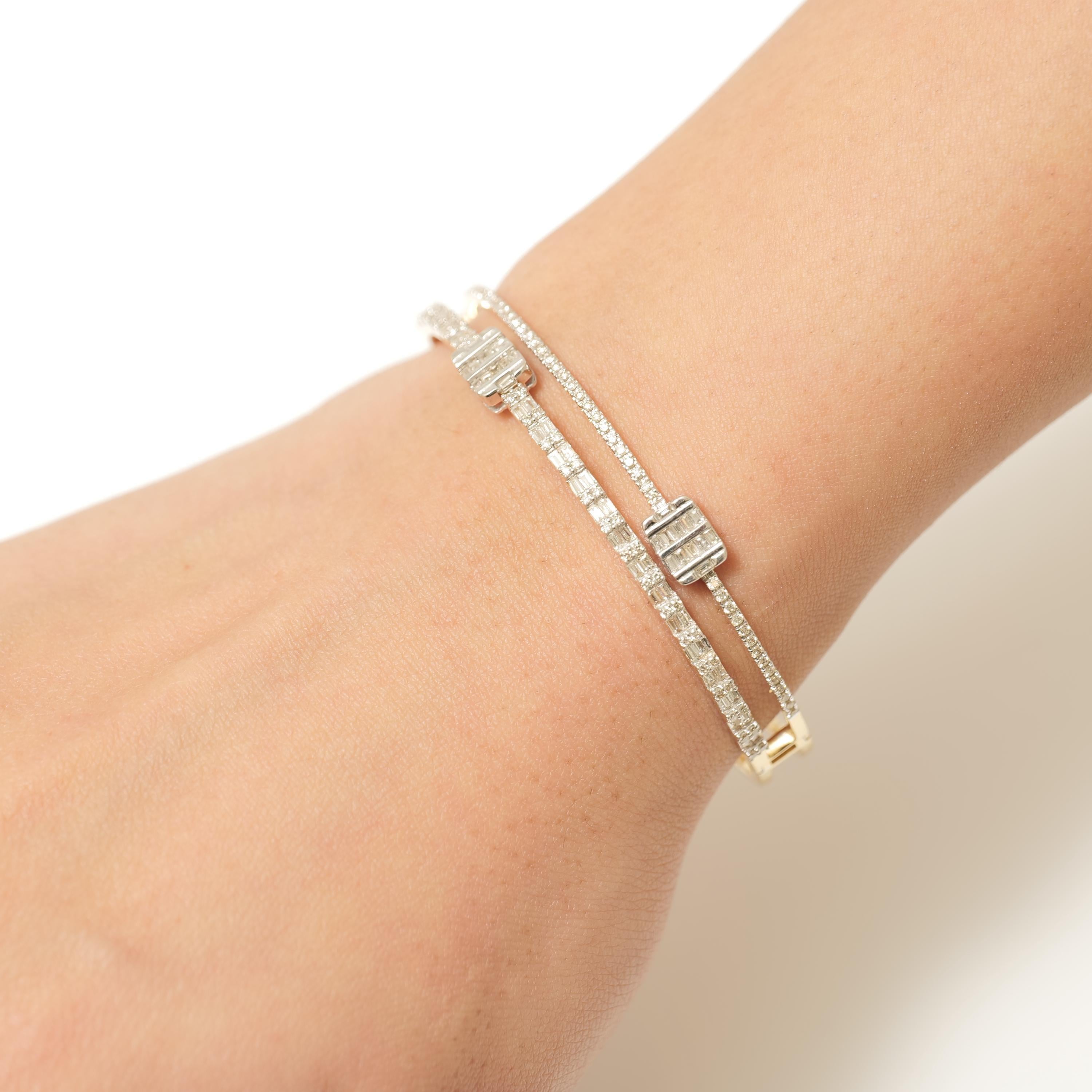 Baguette & runder Diamant Manschettenarmband in 14k massivem Gold (zertifiziert) (Art déco) im Angebot