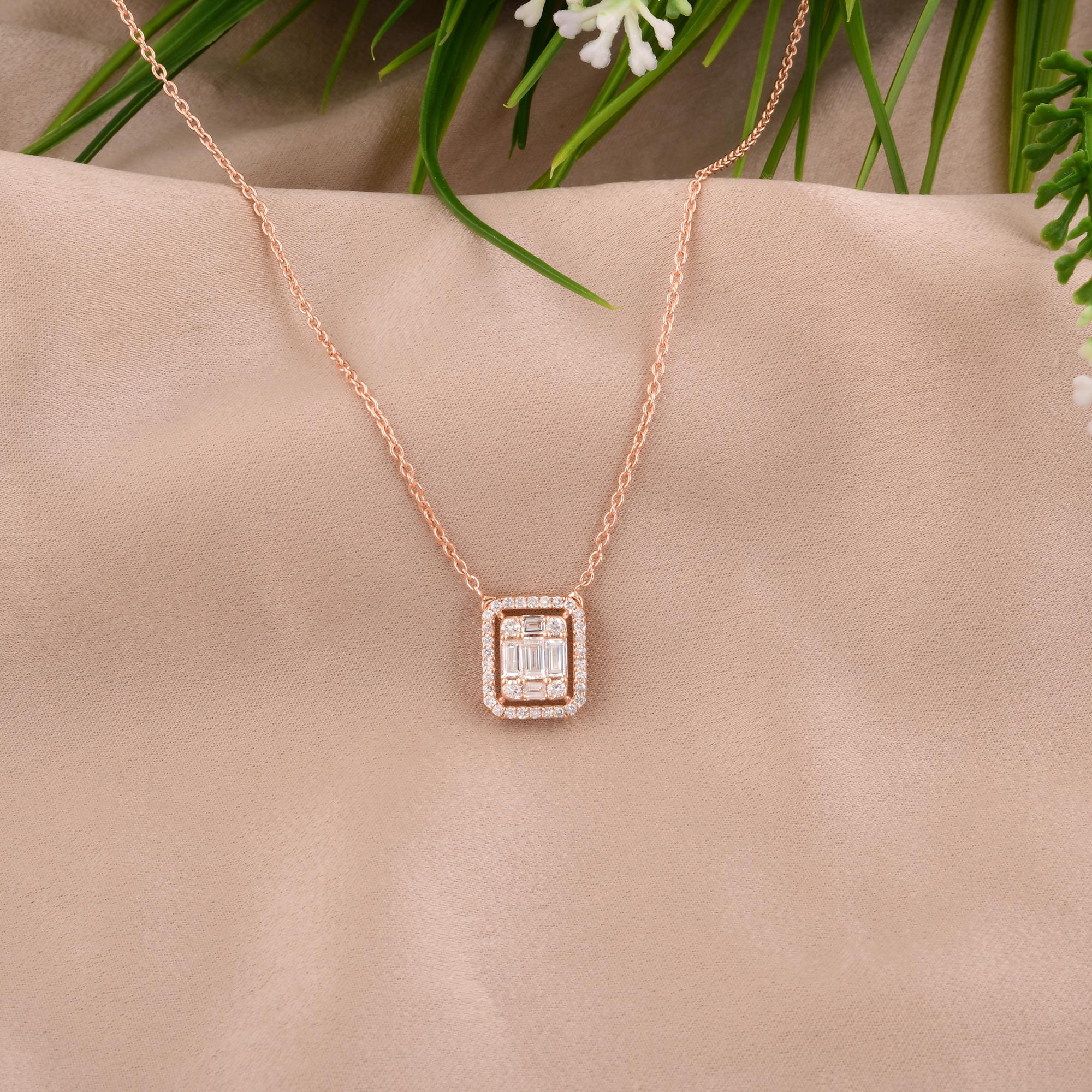 Collana con diamante naturale Baguette e rotondo in oro rosa 18k Gioielli di pregio In condizioni Nuovo in vendita a Diera, Dubai