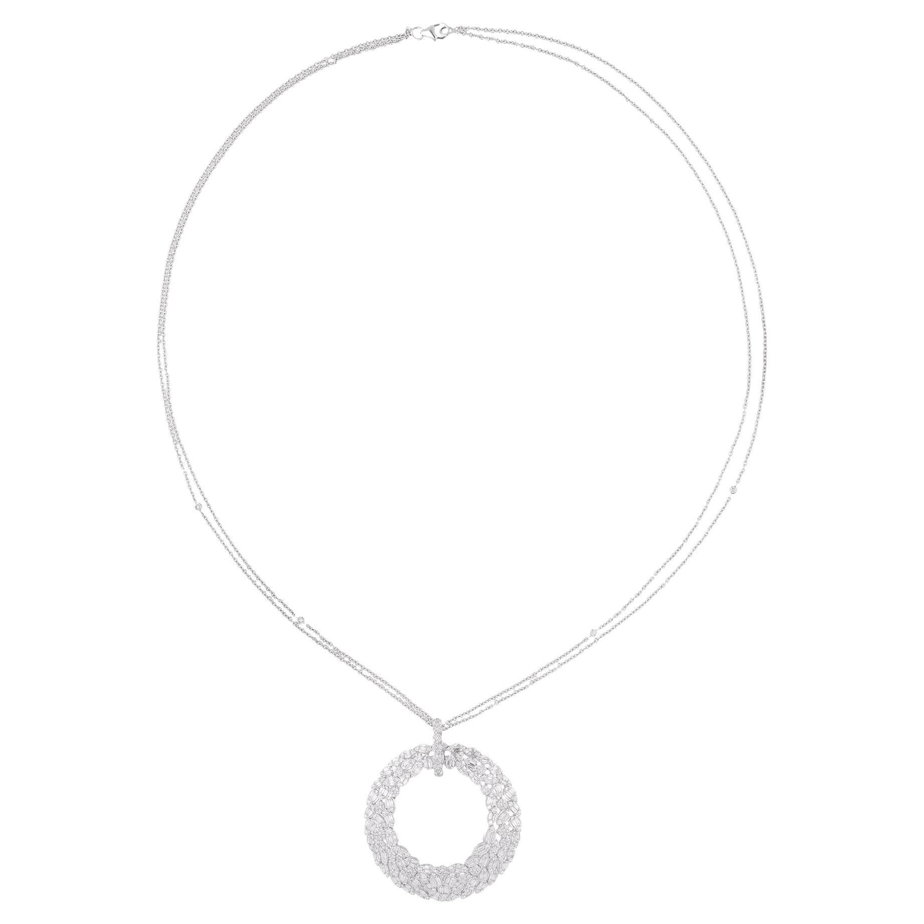 Collana con ciondolo a grappolo di diamanti Baguette e rotondi SI/H 4,25 carati in oro bianco 14k
