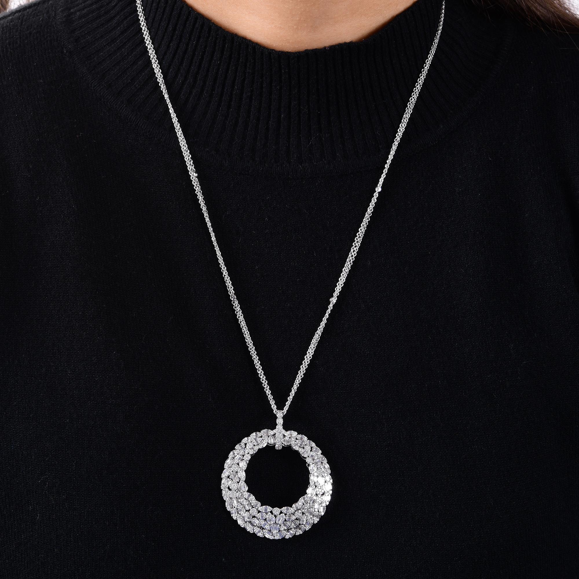 Collana con ciondolo a grappolo di diamanti Baguette e rotondi SI/H 4,25 carati in oro bianco 18 carati
I diamanti sono un simbolo universale di eternità e forza. È una pietra di aprile, perfetta per lo zodiaco dell'Ariete. 

Codice articolo :-