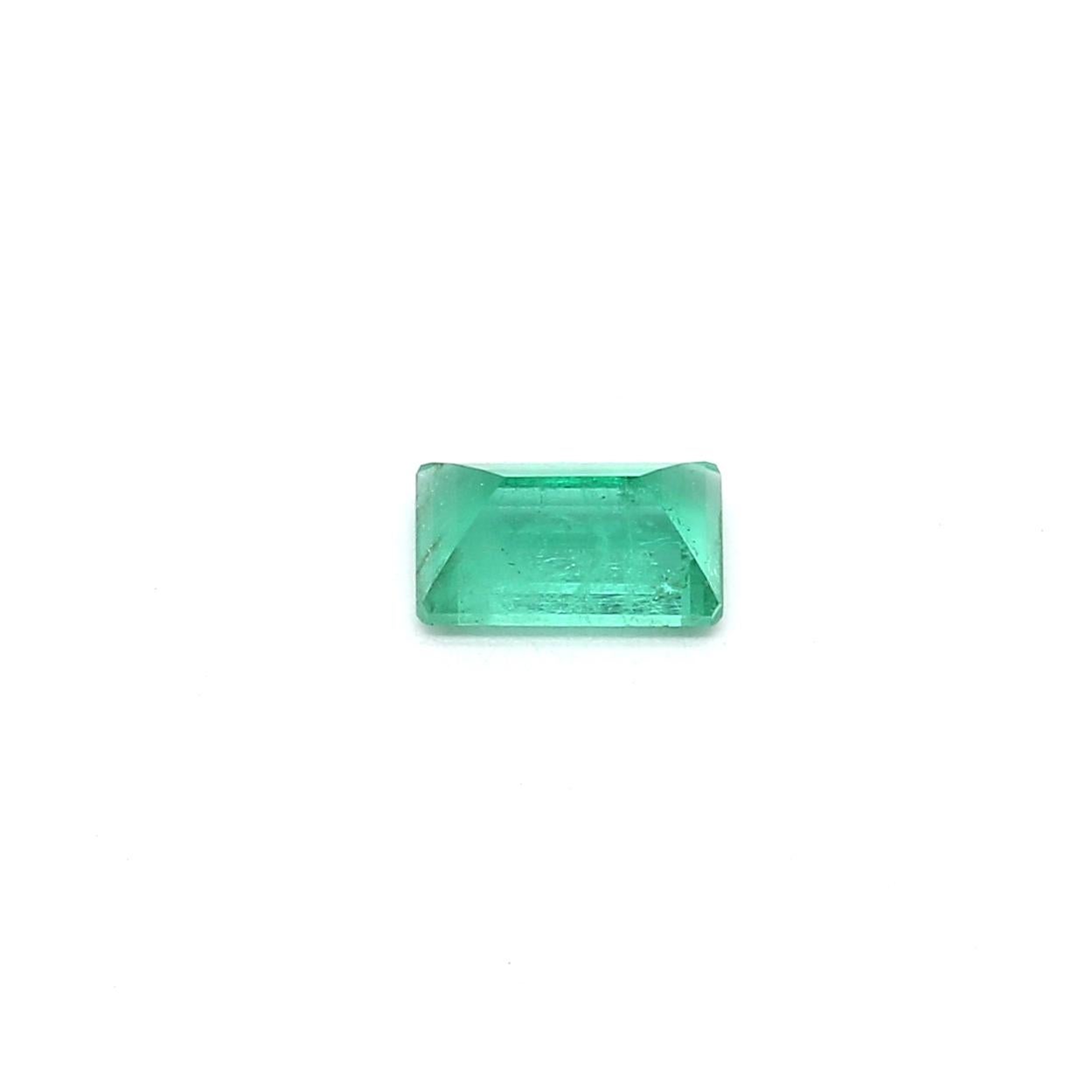 An amazing Russian Emerald which allows jewelers to create a unique piece of wearable art.
This exceptional quality gemstone would make a custom-made jewelry design. Perfect for a Ring or Pendant.

Shape - Baguette
Weight - 0.52 ct
Treatment - Minor