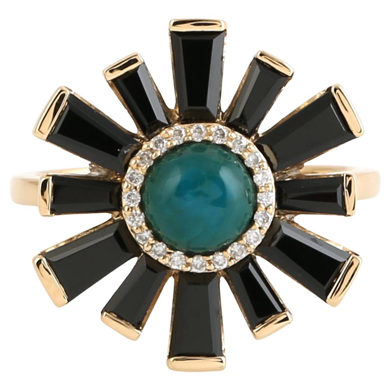 Baguette Shaped Spinel Ring With Round Chrysoprase Made in 18K Yellow Gold For Sale