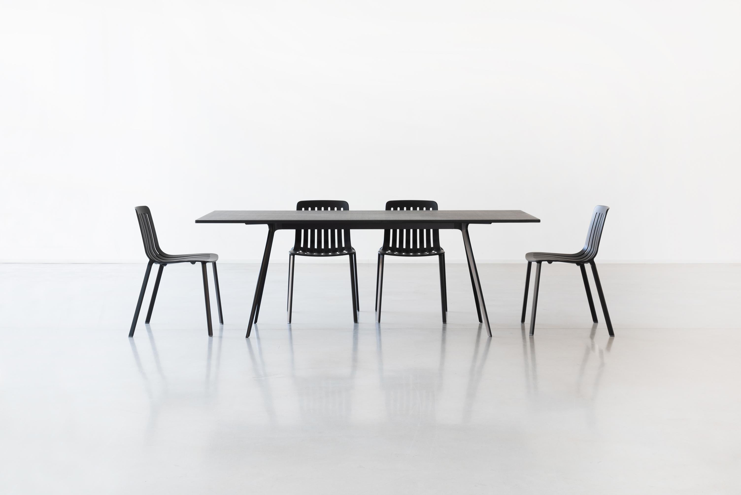 Baguette-Tisch mit Eichenholzplatte und weißem Rahmen von Ronan & Erwan Boroullec für MAGIS im Angebot 5