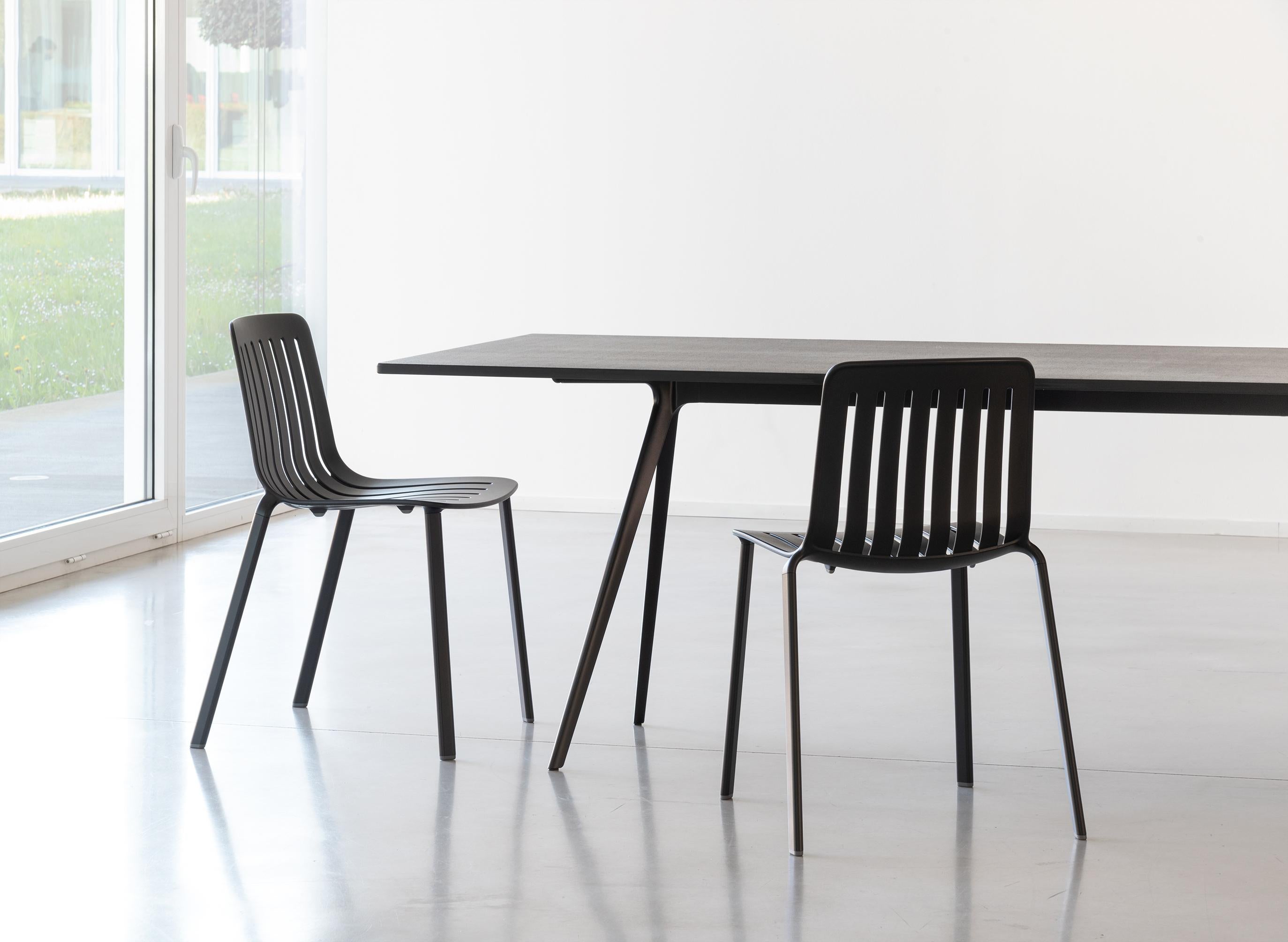 Baguette-Tisch mit Eichenholzplatte und weißem Rahmen von Ronan & Erwan Boroullec für MAGIS im Angebot 6