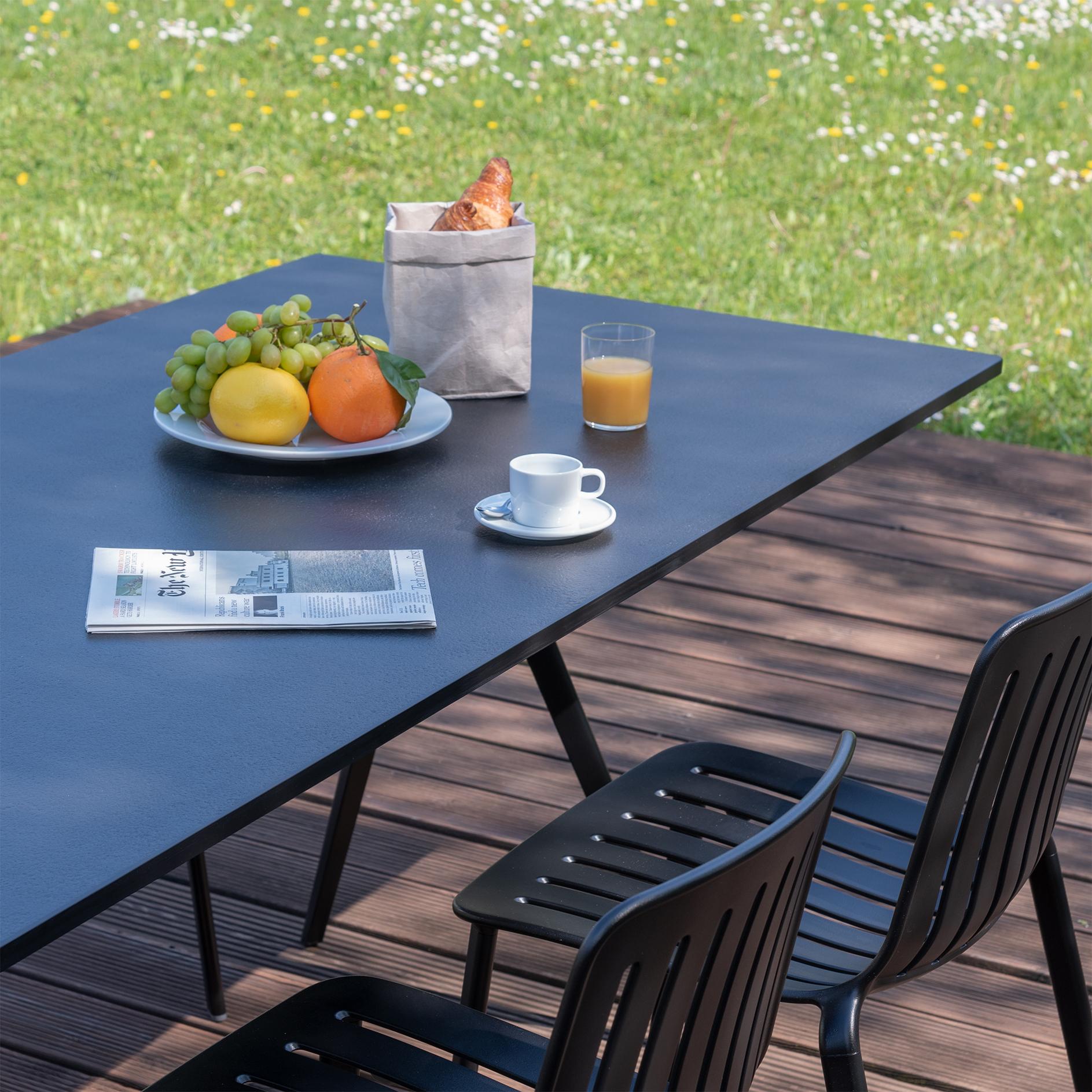 Baguette-Tisch mit Eichenholzplatte und weißem Rahmen von Ronan & Erwan Boroullec für MAGIS im Angebot 8