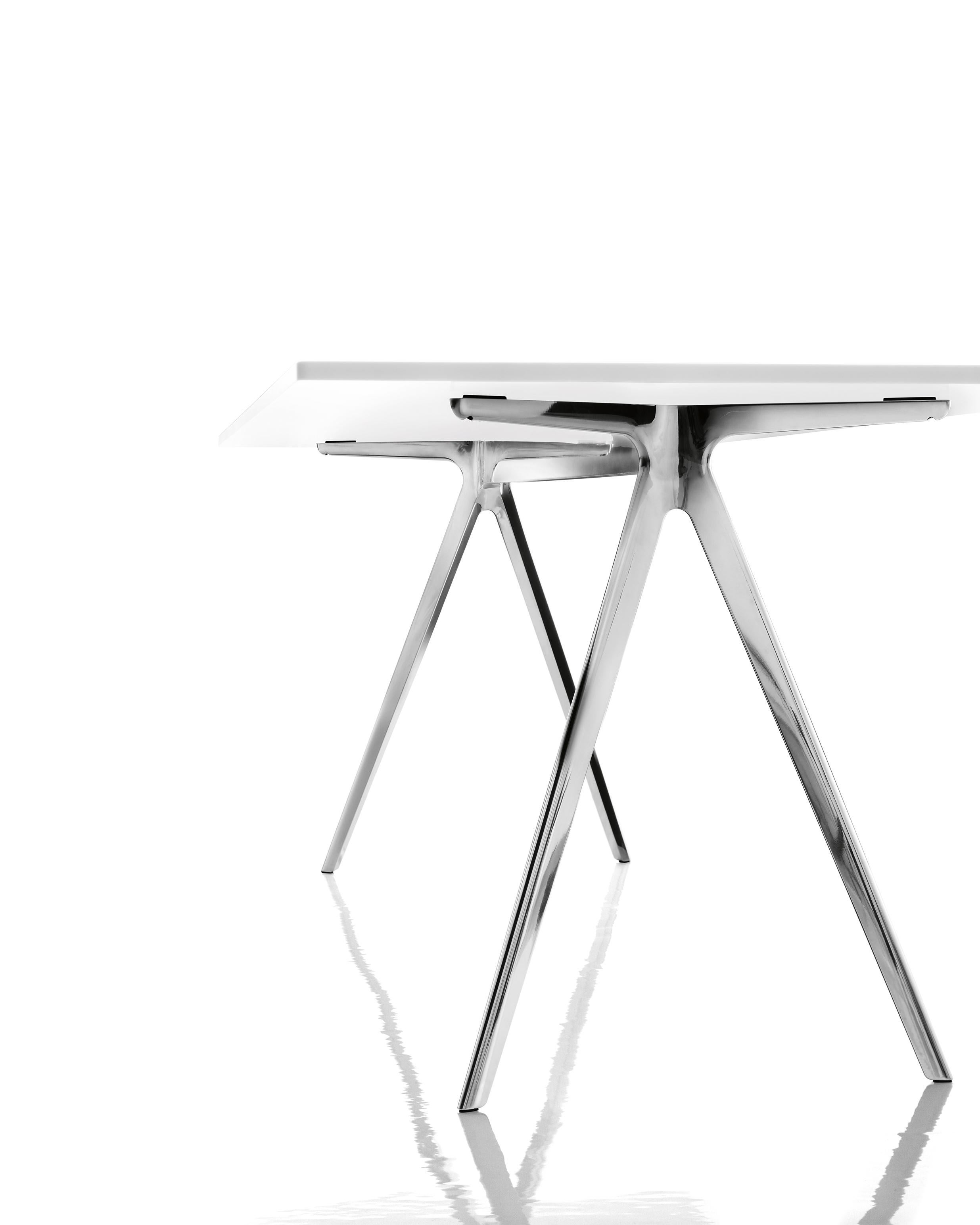 Baguette-Tisch mit Eichenholzplatte und weißem Rahmen von Ronan & Erwan Boroullec für MAGIS im Angebot 14