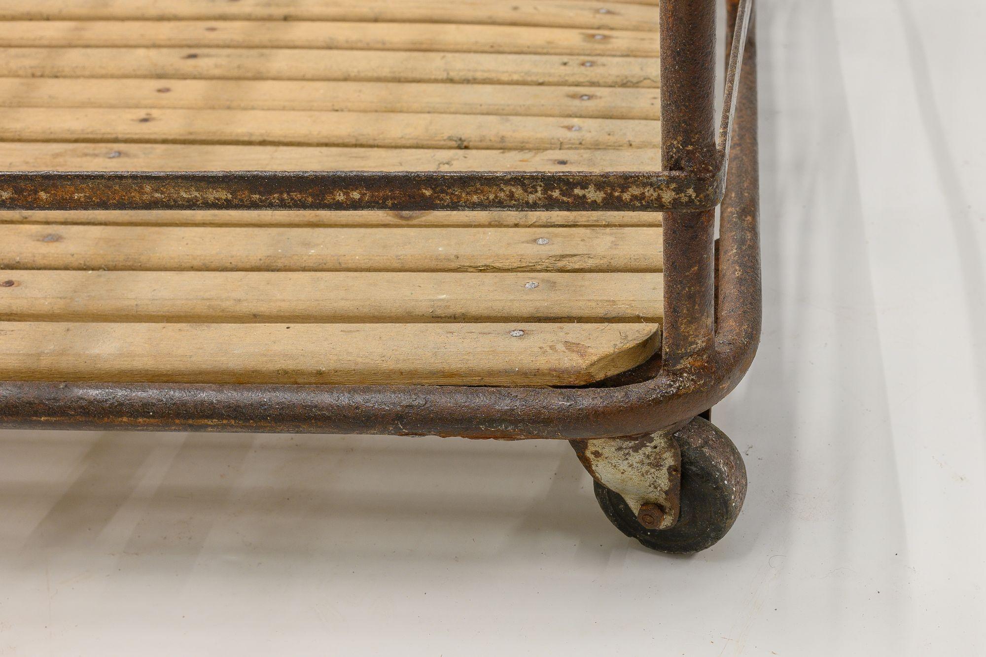 Steel Baguette Trolley For Sale