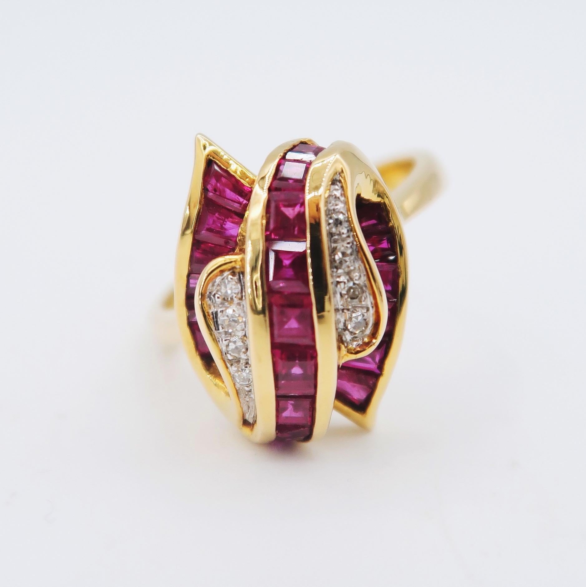 Baguette Vibrant Red Ruby Diamond Fascinator Ring in 18k Yellow Gold In New Condition For Sale In Bangkok, TH