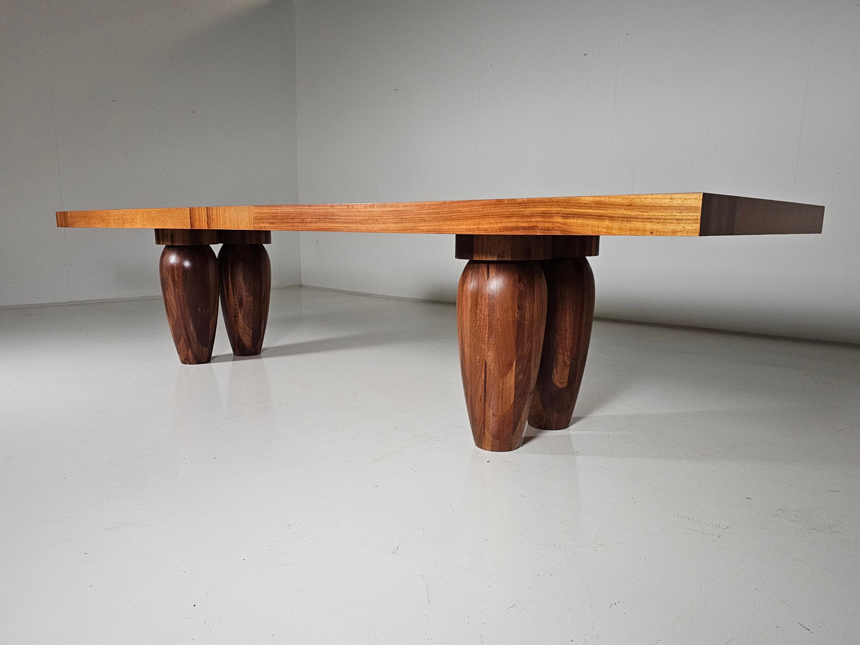 Linteloo Bagutta by Henk Vos , 2000

This beautiful design table is a unique creation by Henk Vos and produced by Linteloo. The model, called 