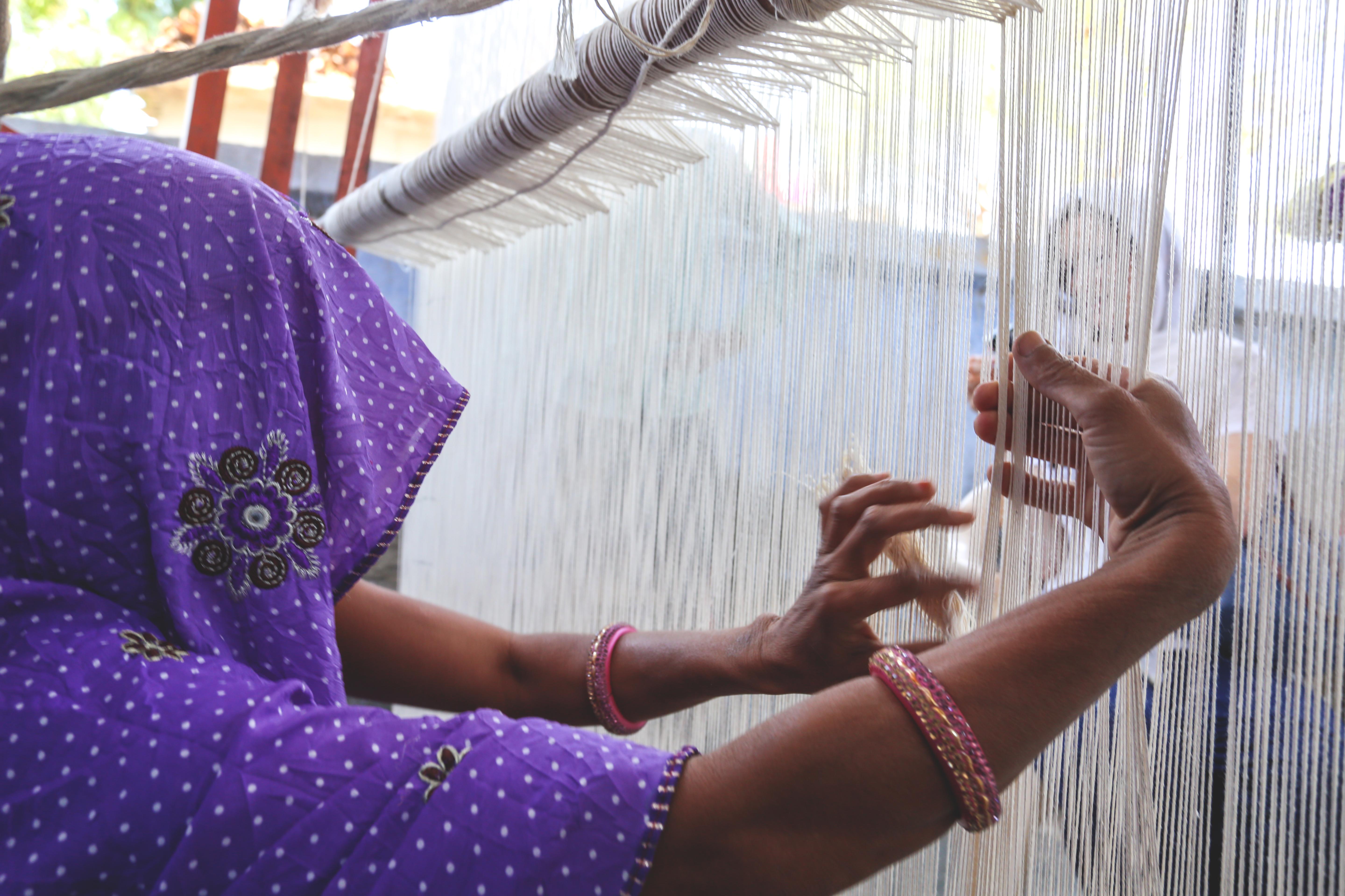 Bahaar Alfombra Anudada a Mano Polvo de Melocotón y Amatista 150x240 cm en Nuevo estado para la venta en Milano, IT