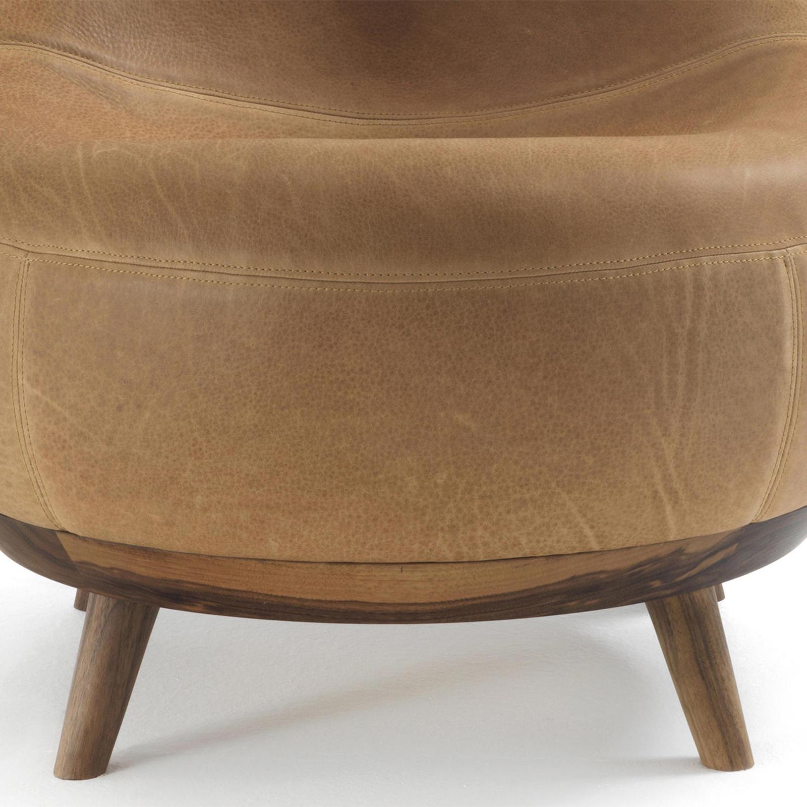 Bahamas Leather Armchair 1