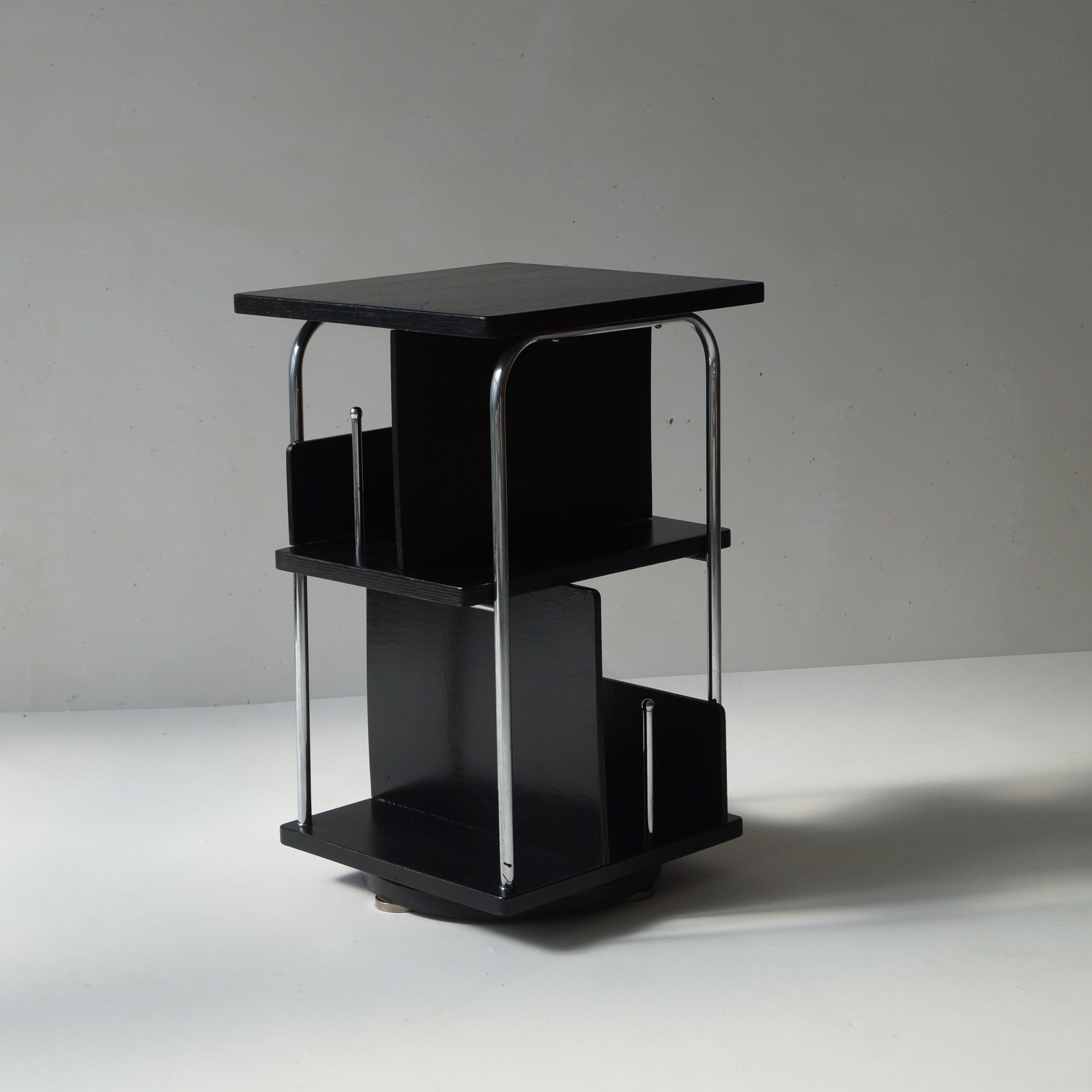 Faceted Bauhaus revolving bookcase or sidetable, 1930s