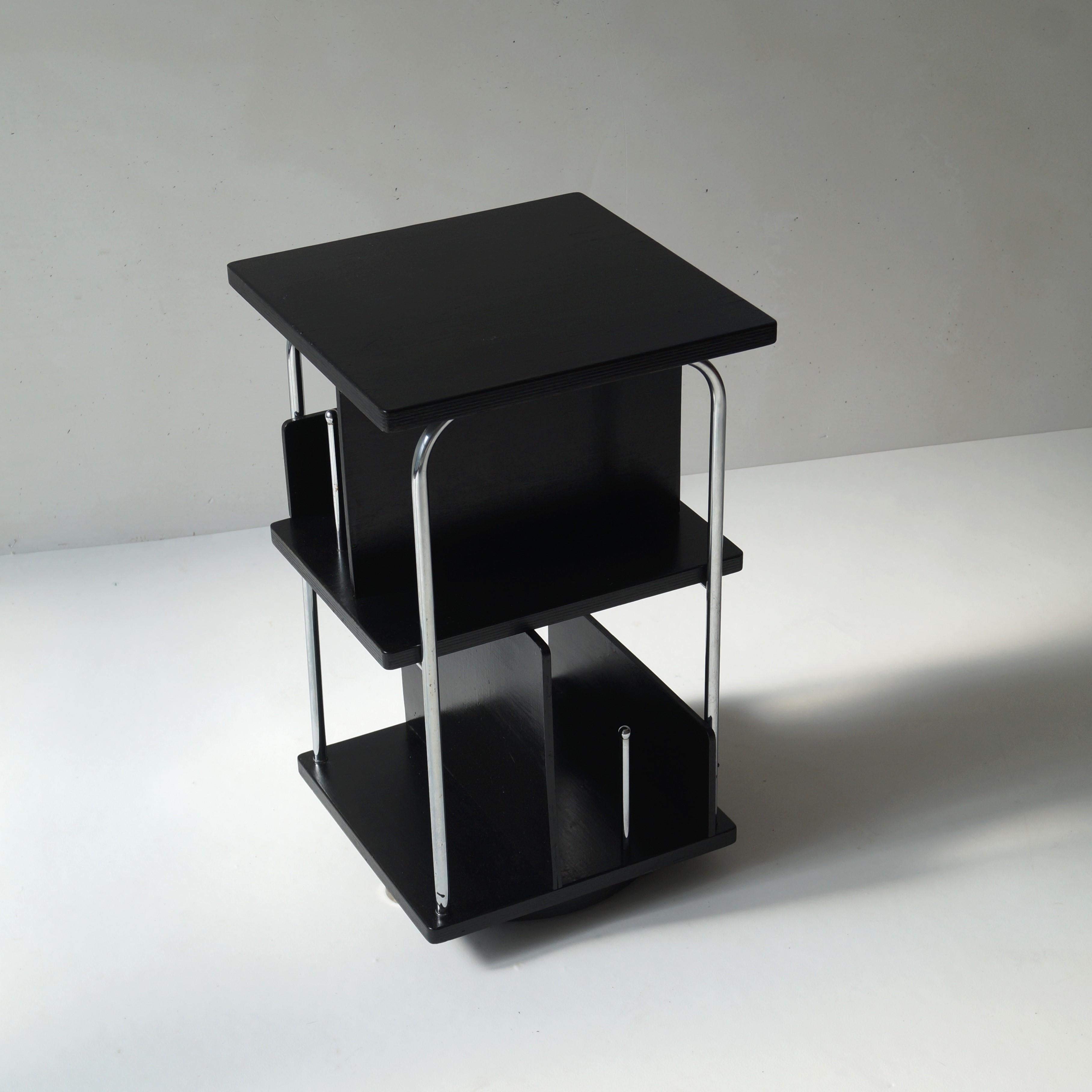 Bauhaus revolving bookcase or sidetable, 1930s 2