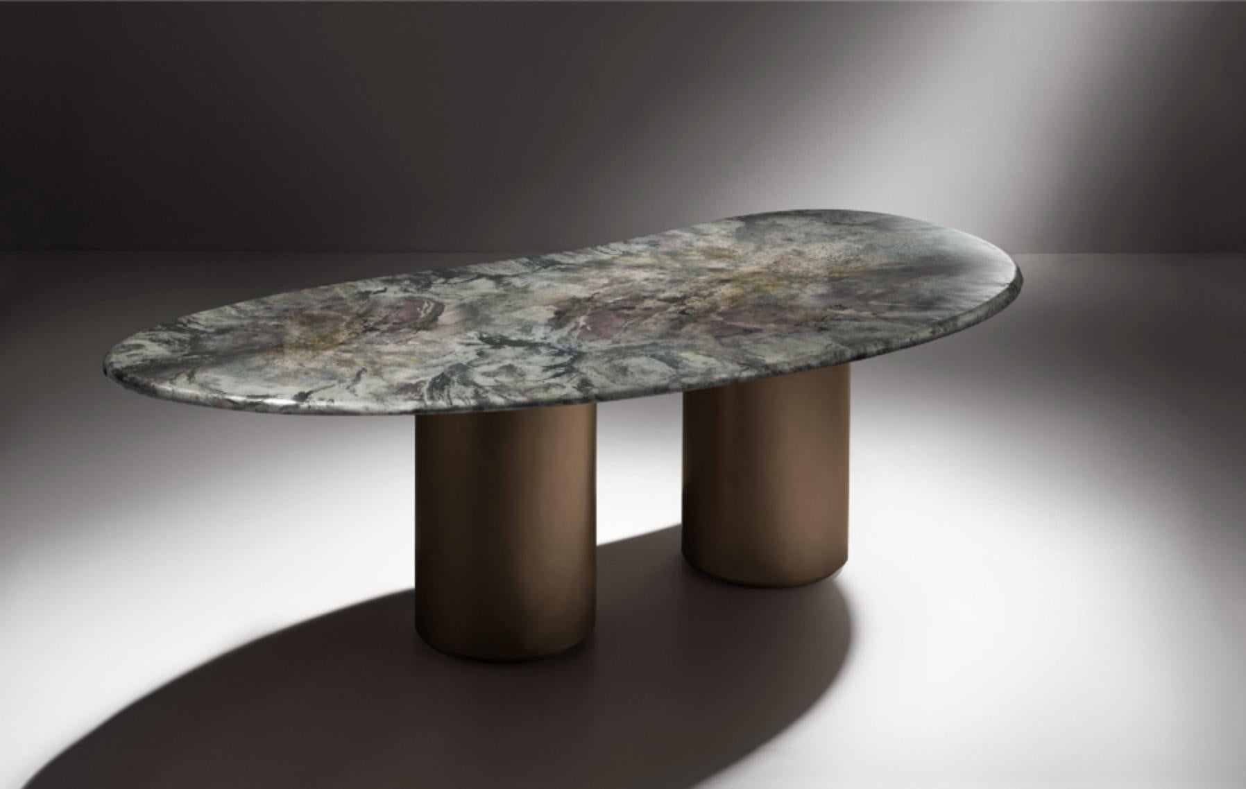 Table Baia par De Castelli
Dimensions : L 240 x P 120 x H 75 cm : L 240 x P 120 x H 75 cm
MATERIAL : Cuivre de la forêt de DeNuance, autres
D'autres versions de cette pièce sont disponibles. N'hésitez pas à nous contacter pour toute demande.

Grande