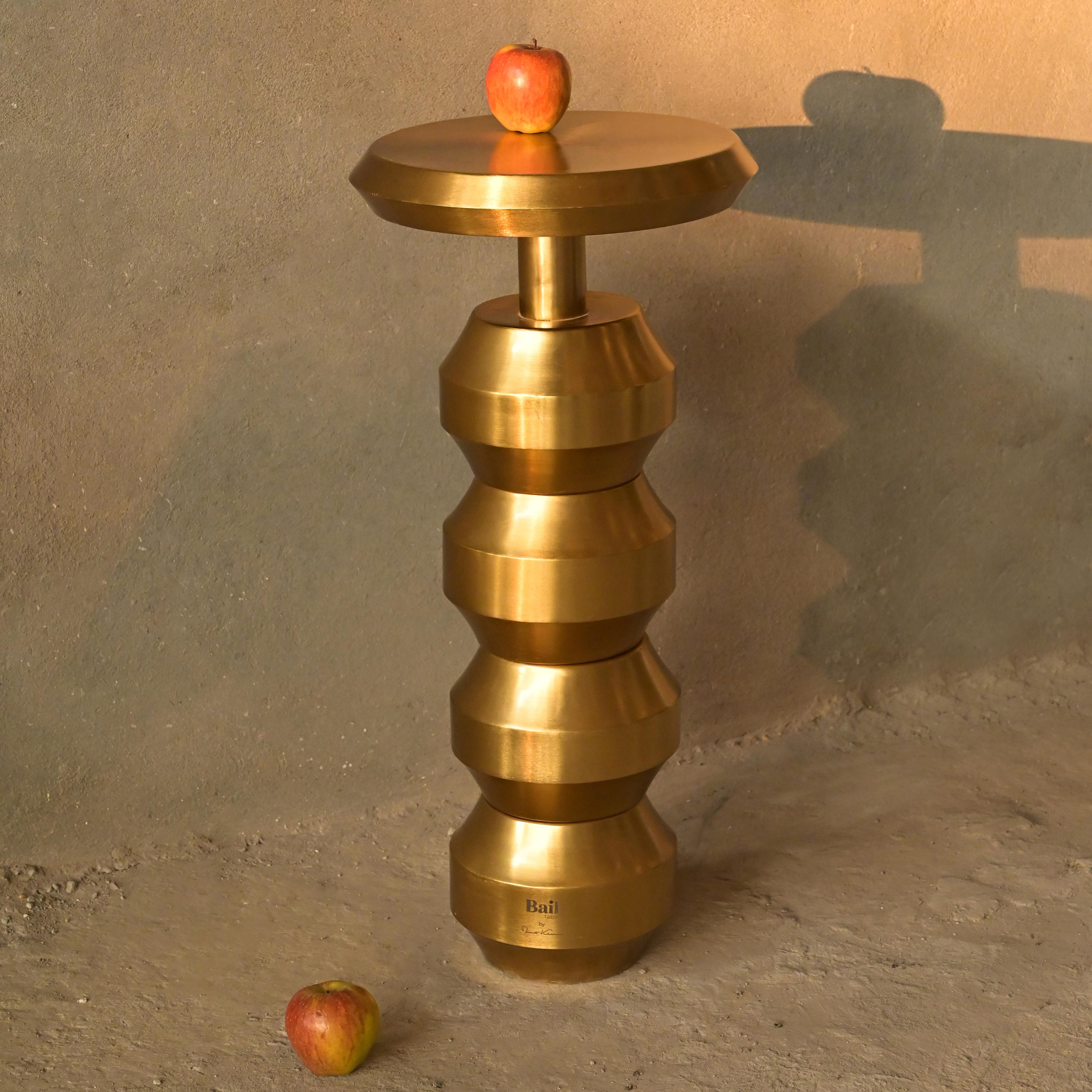 Table d'appoint Bail de Studio Namit Khanna en vente 5