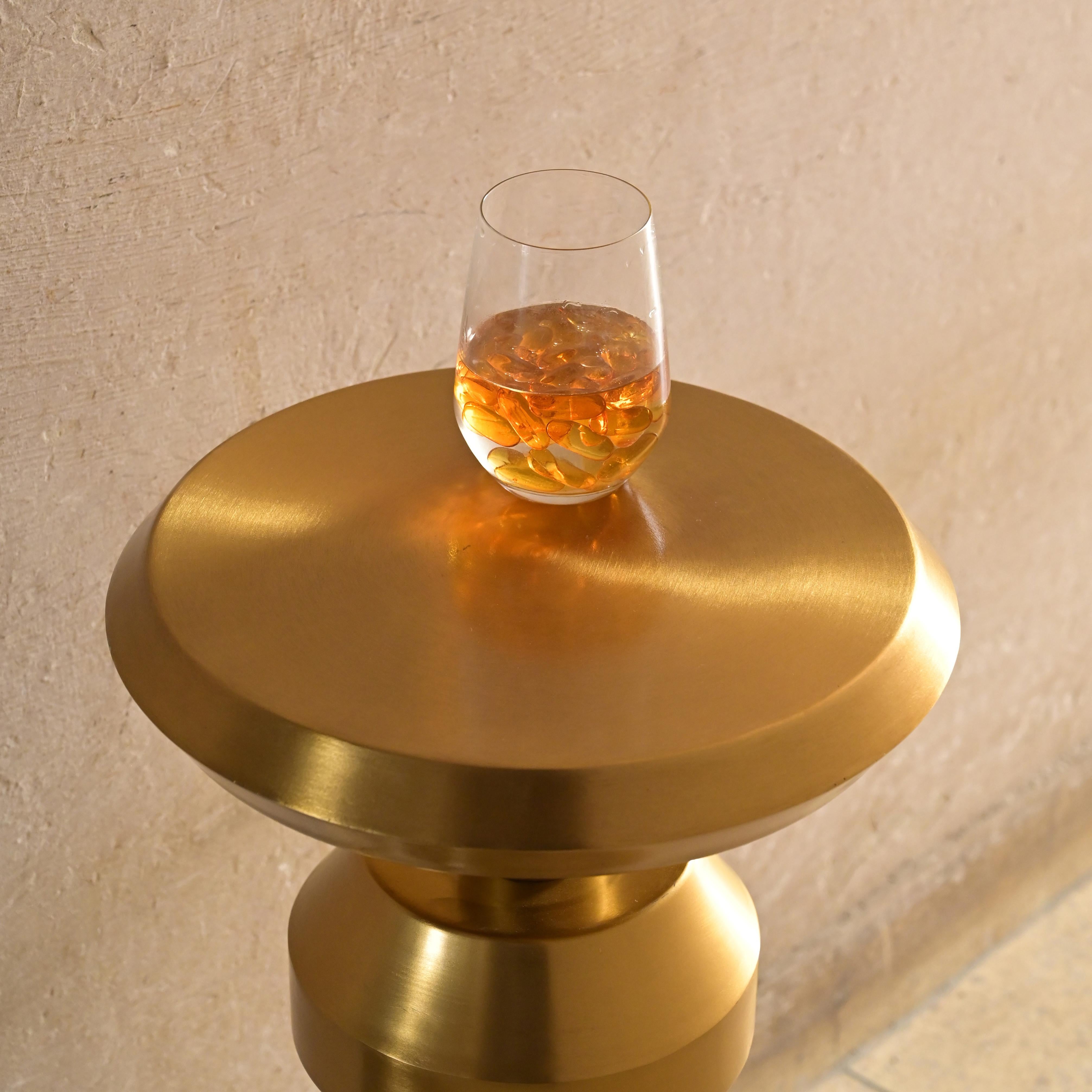 XXIe siècle et contemporain Table d'appoint Bail de Studio Namit Khanna en vente