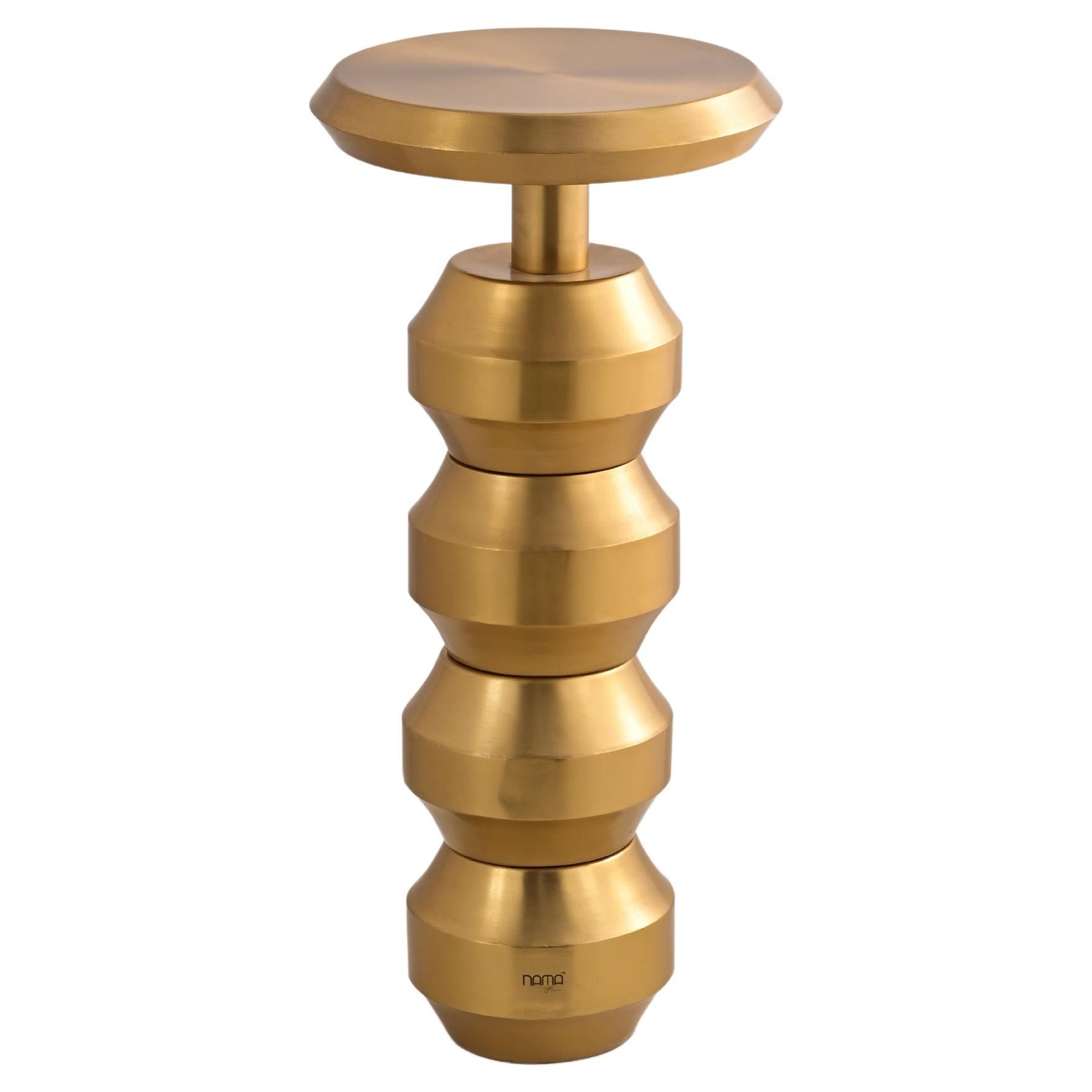Table d'appoint Bail de Studio Namit Khanna en vente