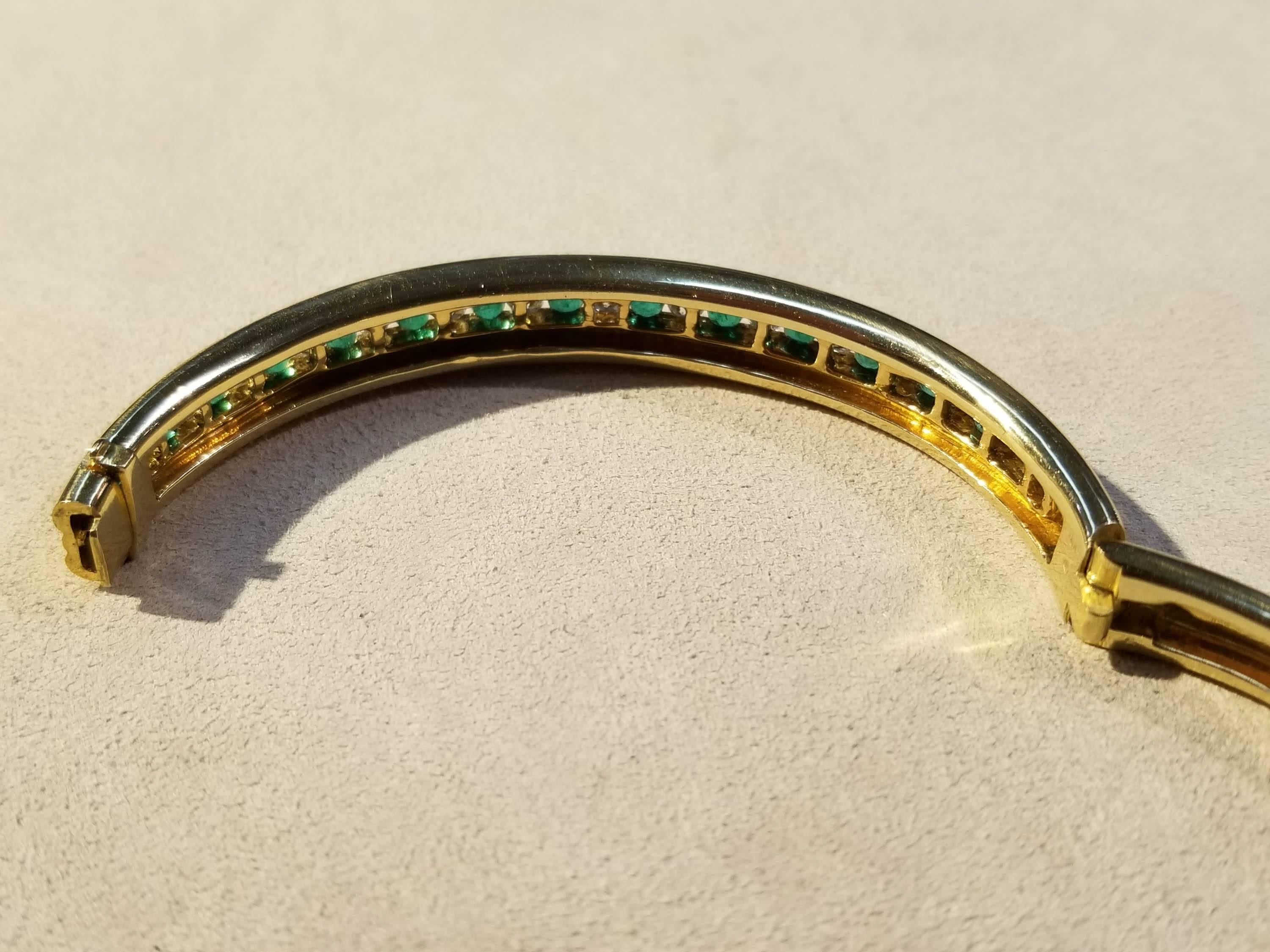 Women's Bailey Banks and Biddle 18 Karat Yellow Gold Emerald and Diamond Bracelet For Sale