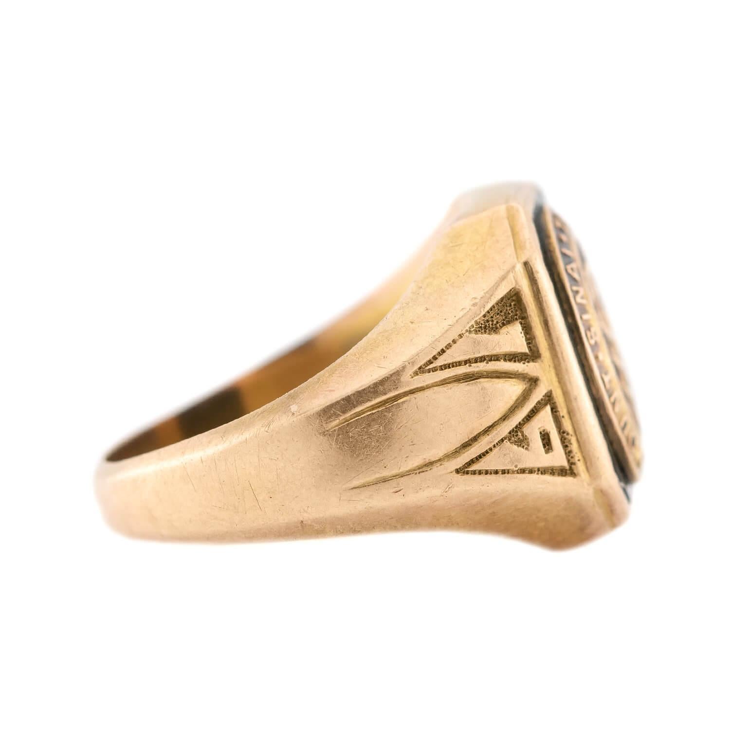 BAILEY, BANKS, AND BIDDLE Art Deco 14k Enamel Class Ring In Good Condition For Sale In Narberth, PA