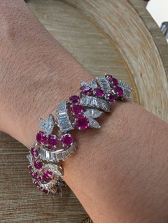 Bailey Banks & Biddle 23.5 Carat Diamond and No Heat Ruby High Jewelry Bracelet