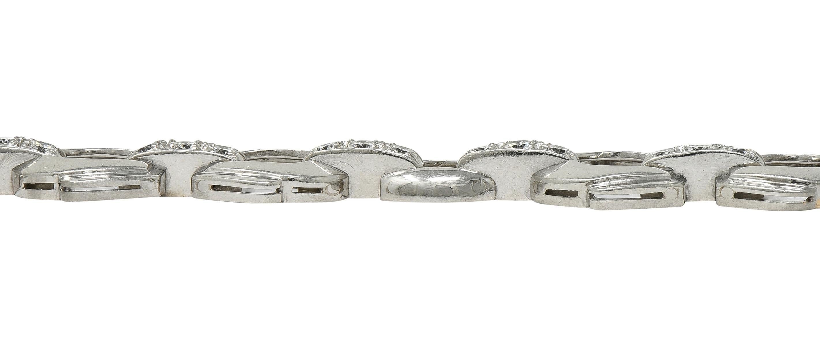 Bailey Banks & Biddle Deco 2.25 CTW Diamond Platinum Vintage Stirrup Bracelet im Angebot 1